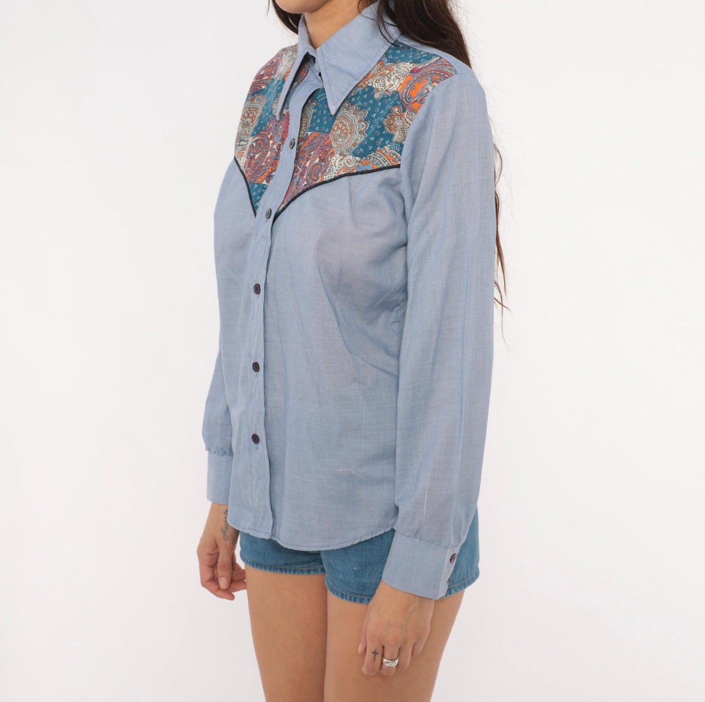 70s Paisley Western Chambray Shirt Pointed Collar Cotton Yoke Blouse Medium
