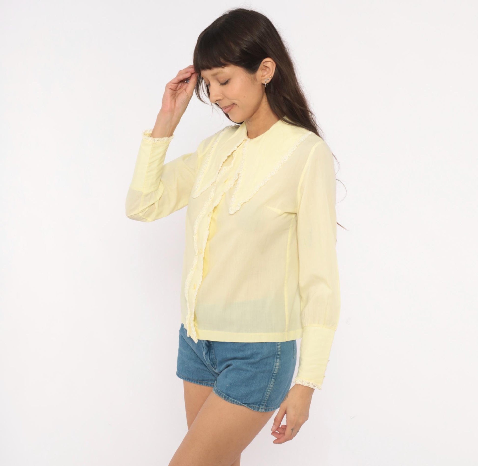 70s Quartet Fashion Butter Yellow Lace Trim Blouse Pointed Collar Cotton Small