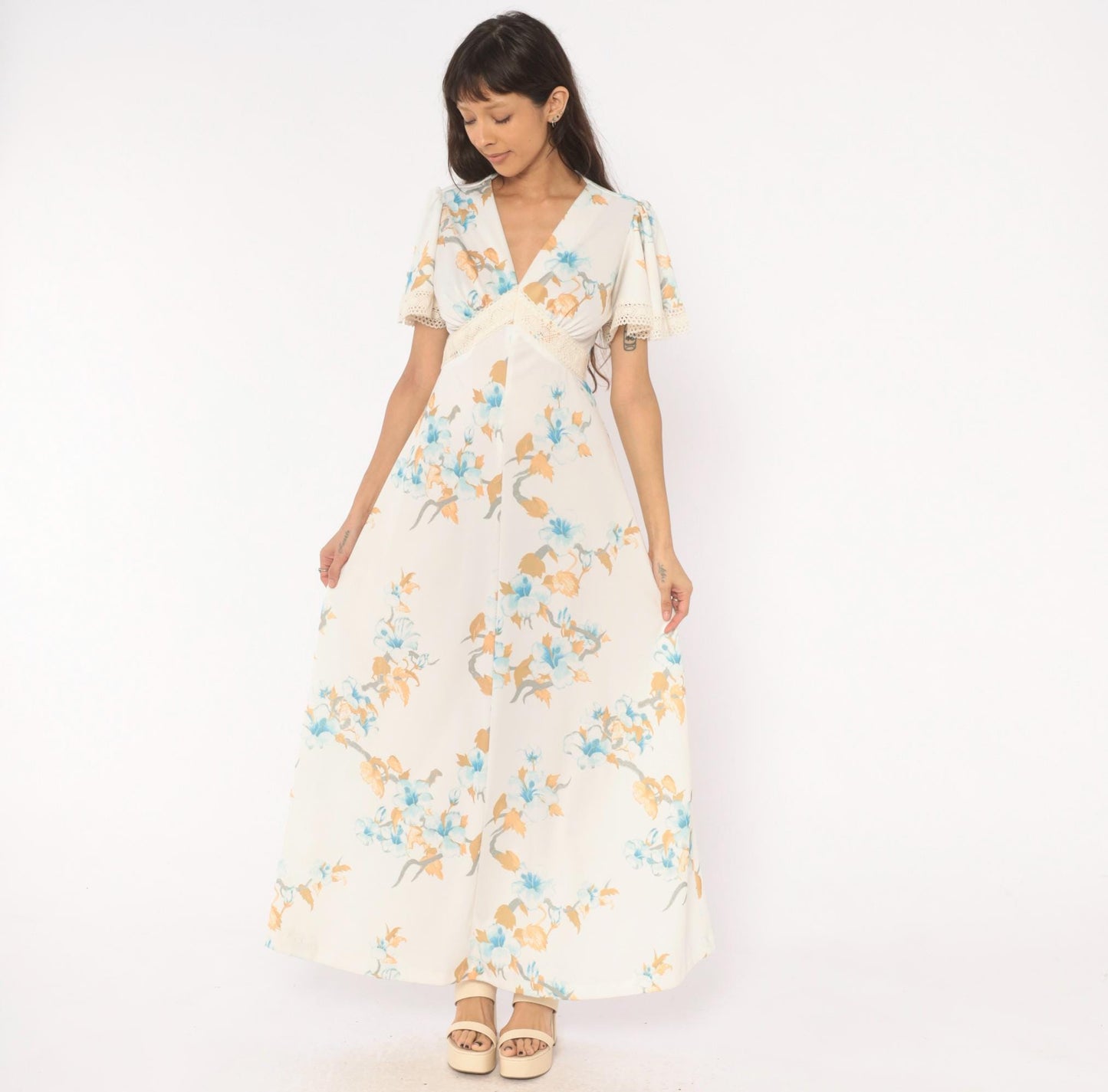 70s Floral Maxi Dress Crochet Lace V-Neck Puff Sleeve Ivory Blue Peach Large