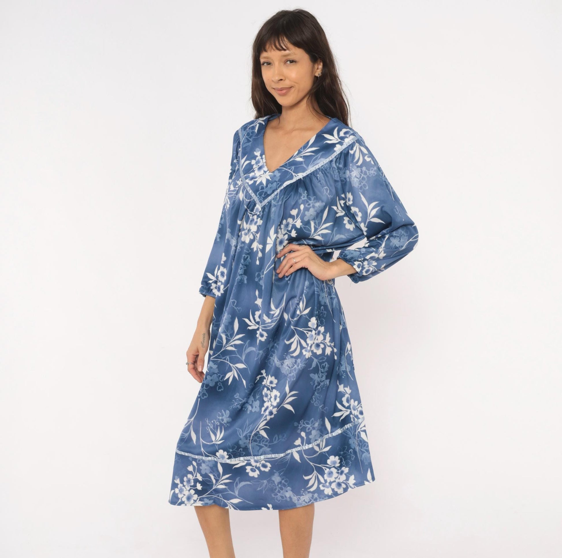 90s Blue White Floral Nightgown Lace Trim Mid-Calf Botanical Gown Medium XL