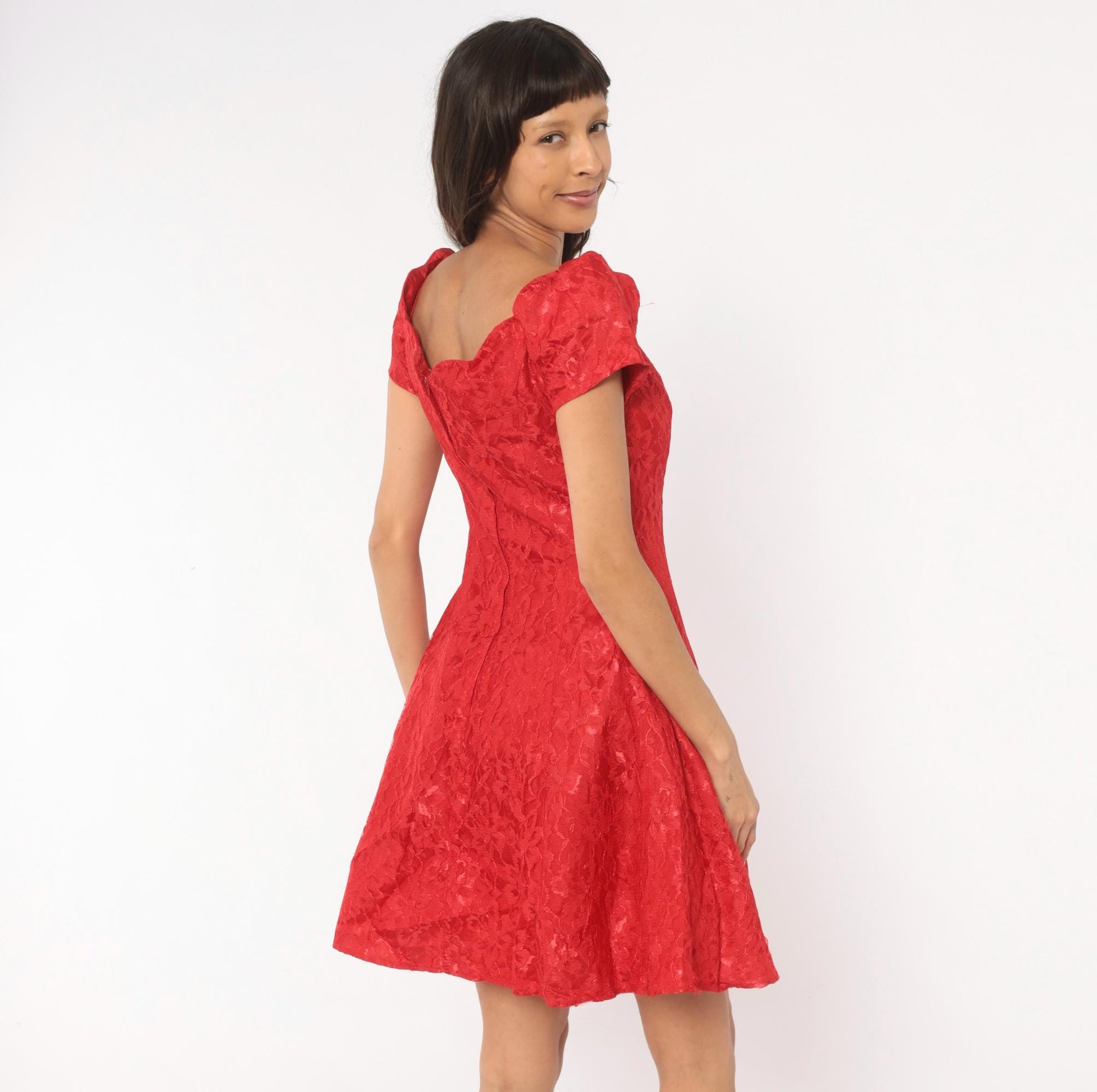 90s Roberta Red Lace Fit-and-Flare Dress Sweetheart Neckline Knee Medium M