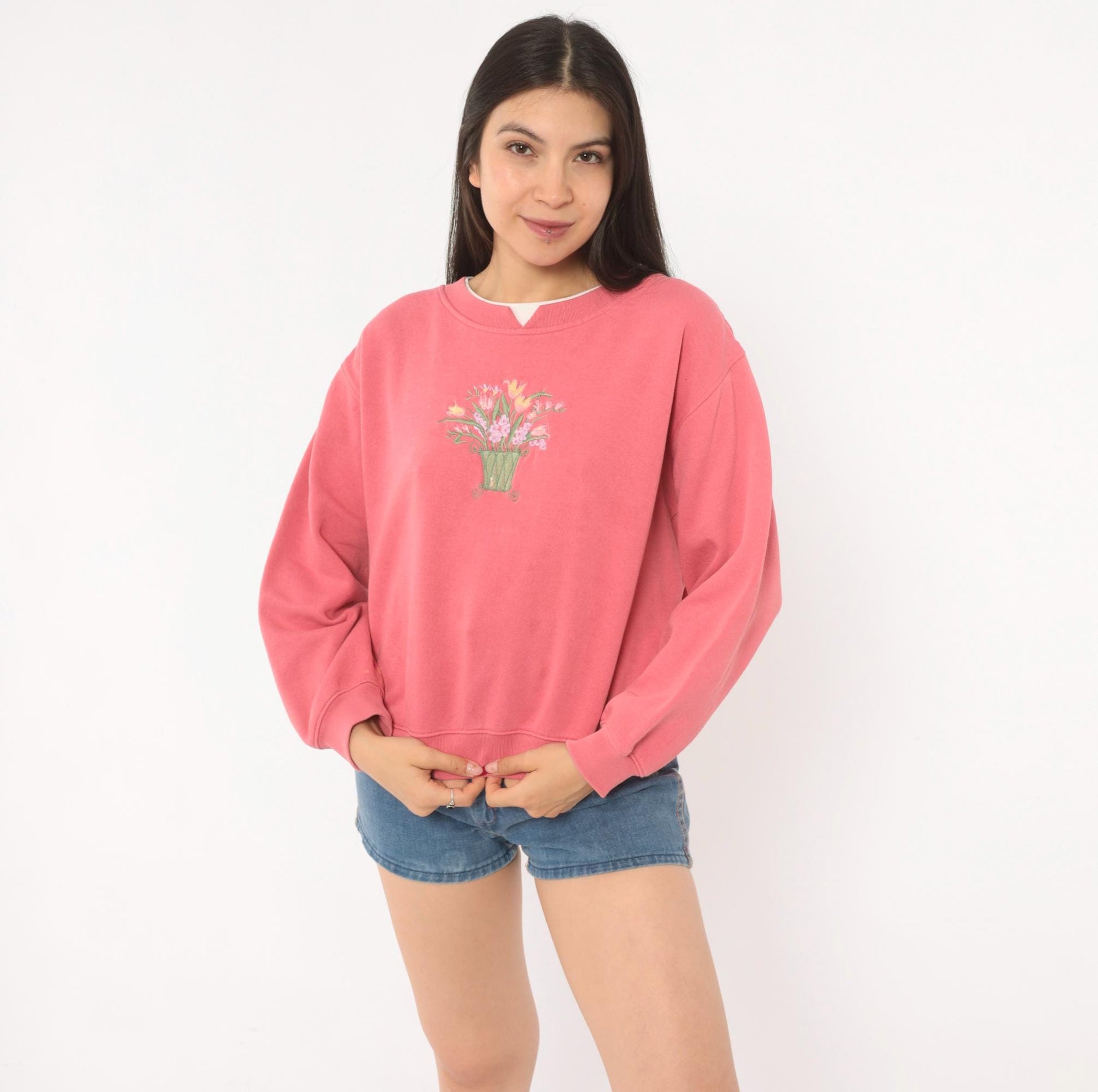90s Floral Embroidered Sweatshirt Rose Pink Tulip Basket Cotton Medium