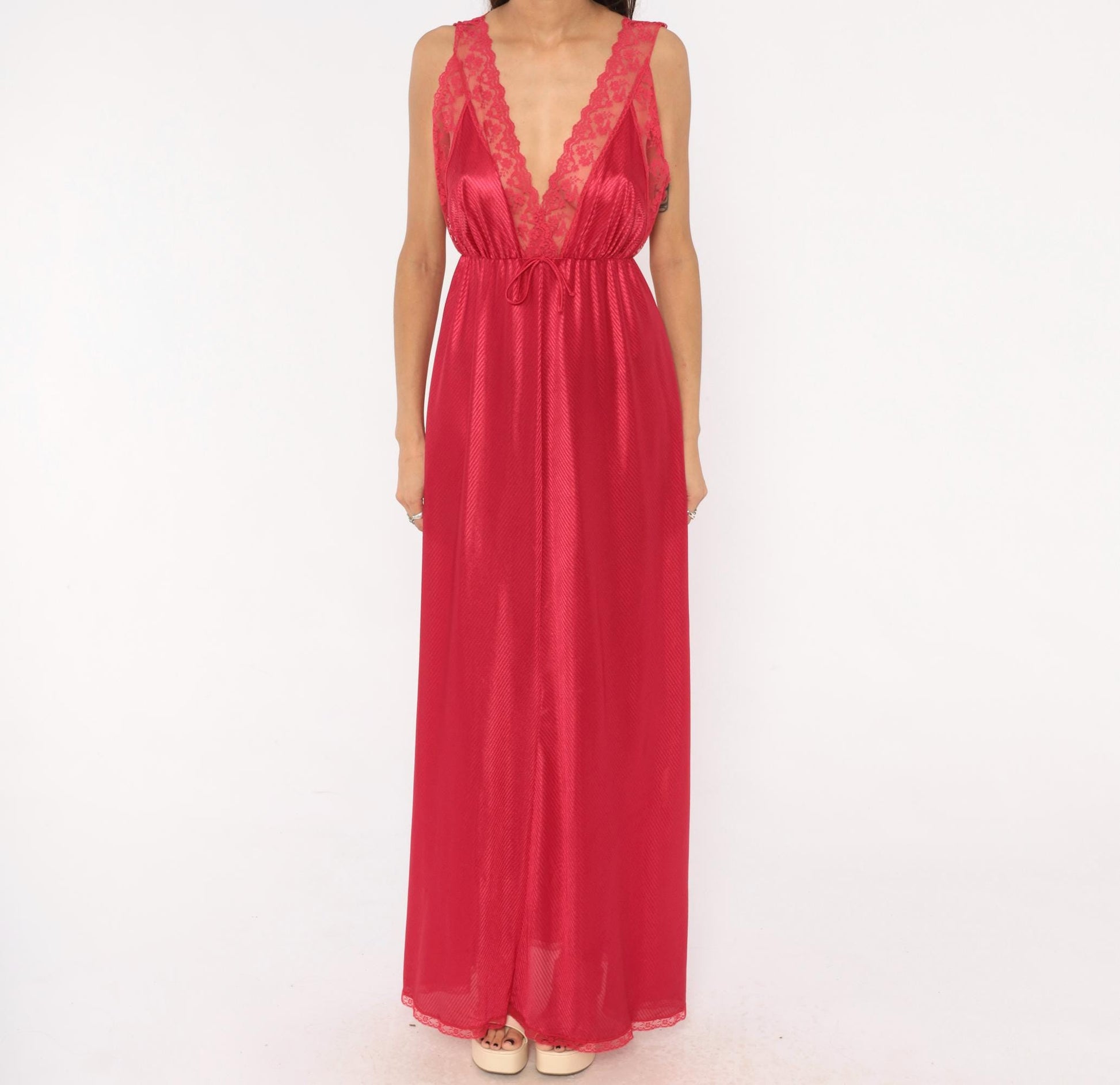 70s JCPenney Raspberry Nylon Nightgown Robe Set Deep V Lace Medium