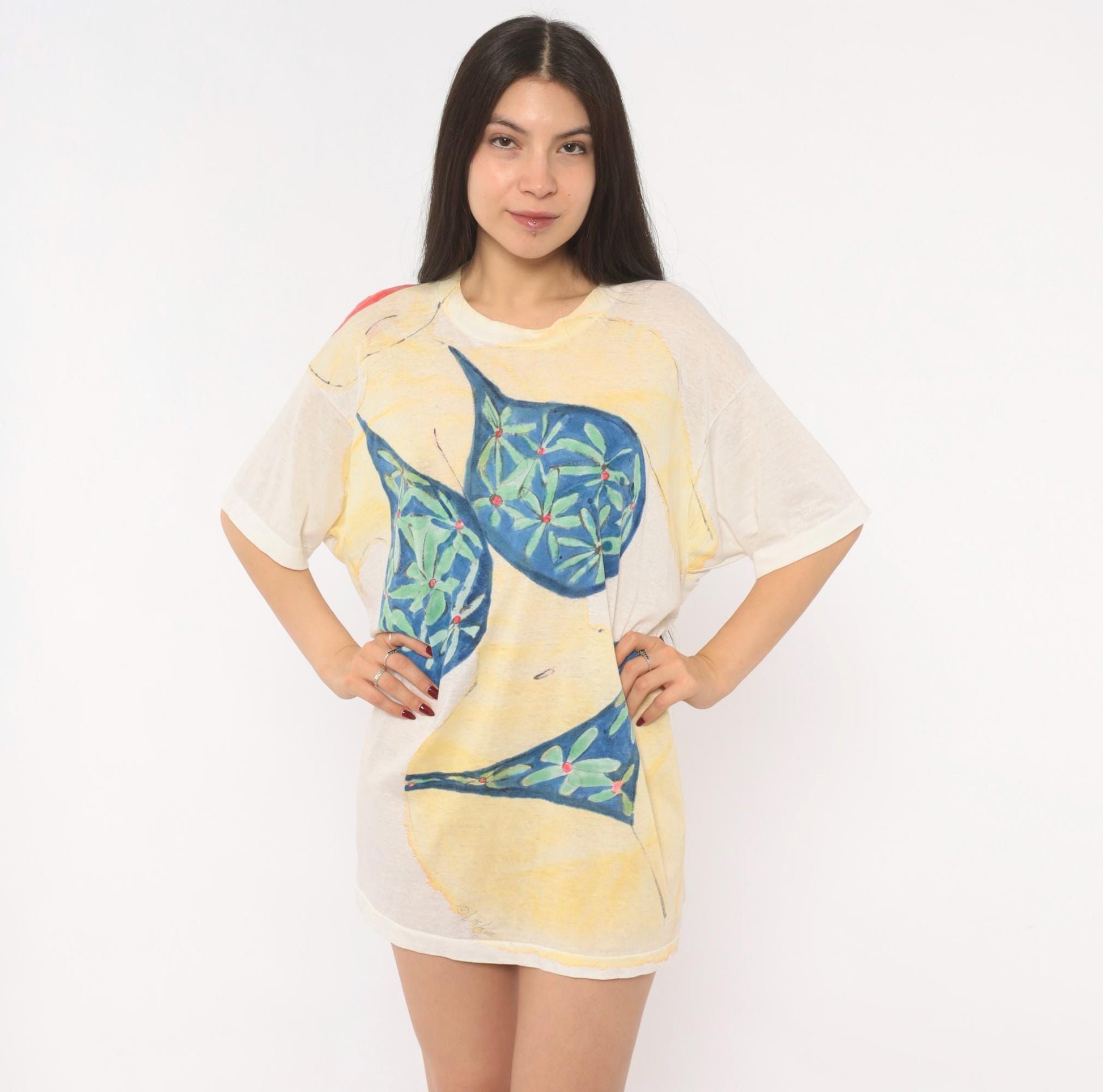 80s Hand-Painted Bikini Woman Tropical Cocktail Graphic Tee Cream Small