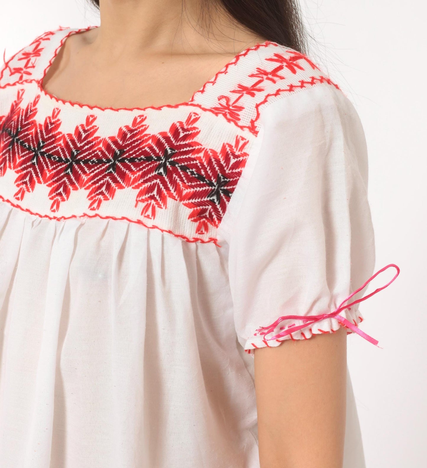 90s White Peasant Blouse Embroidered Red Cross Stitch Square Neck Puff Sleeve Medium