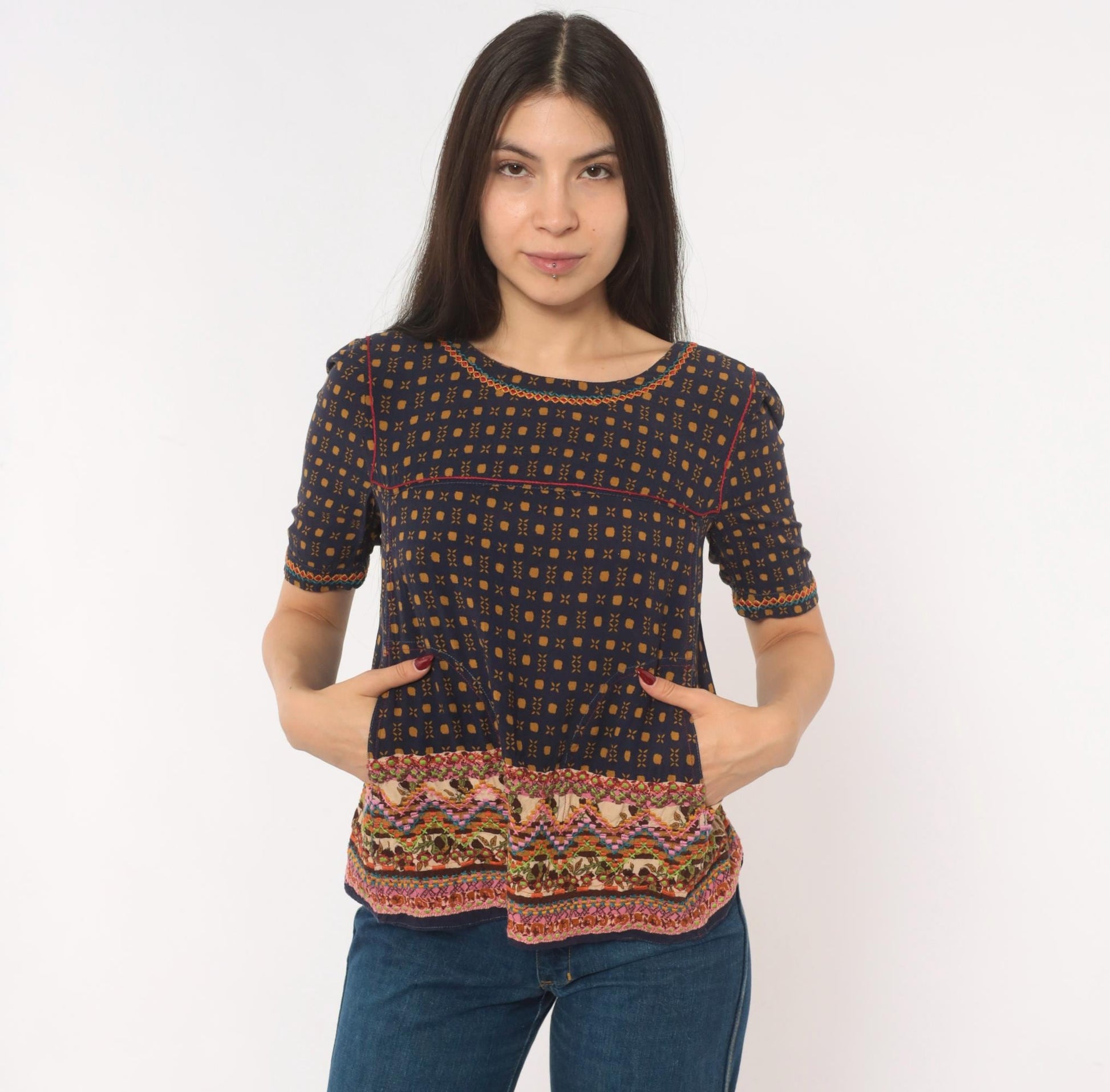 Y2K Holding Horses Embroidered Folk Art Blouse Tan Navy Geometric Cross Stitch Extra Small