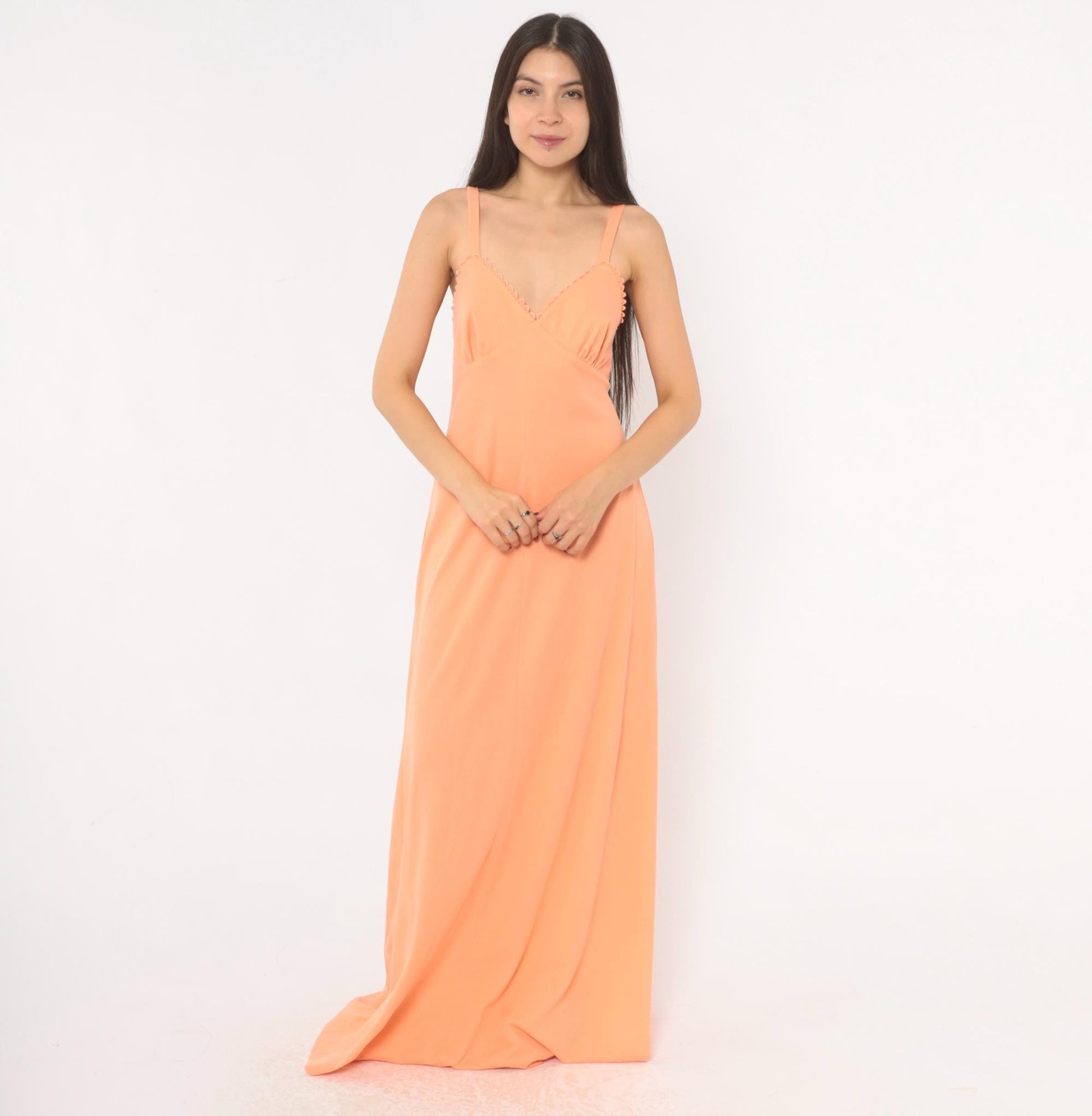 70s Peach Maxi Dress V-Neck Empire Waist Scalloped Lace Spaghetti Strap Medium M