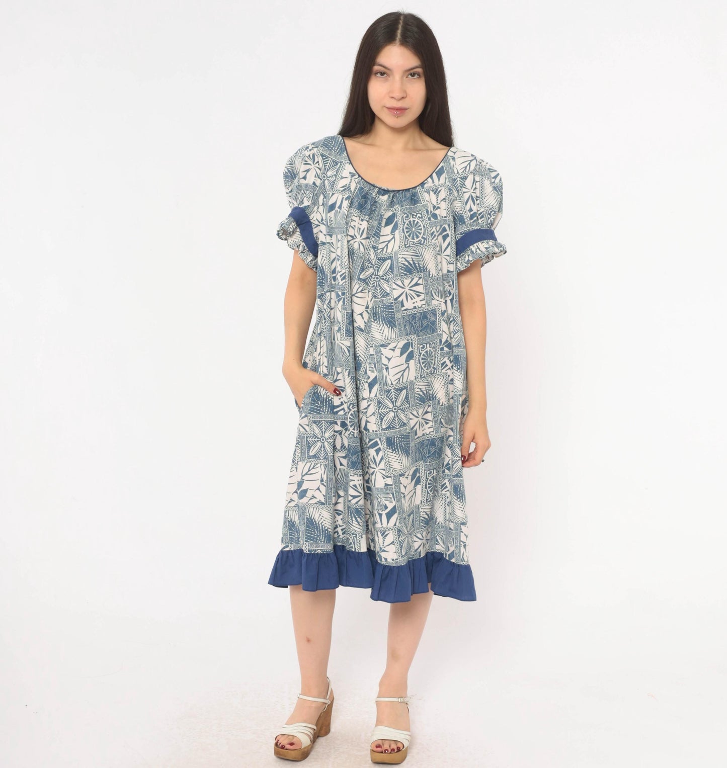 90s Good Times Tapa Print Muumuu Blue White Tropical Patchwork Cotton Knee-Length Medium Large