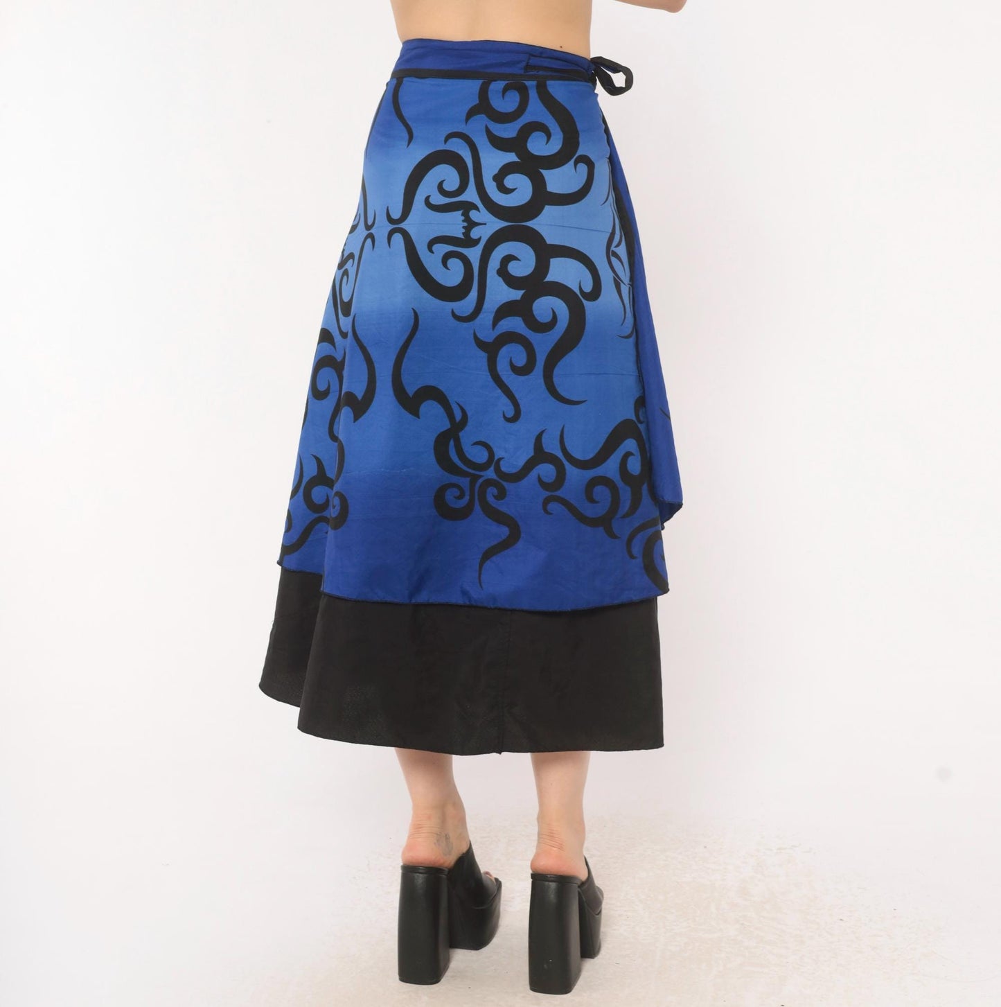 2000s Tribal Flame Print Wrap Skirt Blue Black Midi A-Line Small