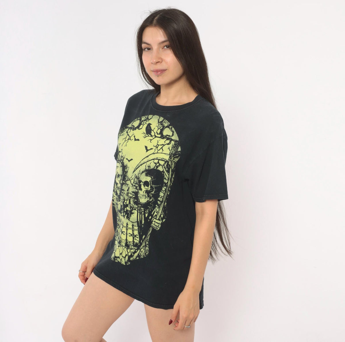 Y2K Skull Graveyard Graphic Tee Fruit of the Loom Black Cotton Medium