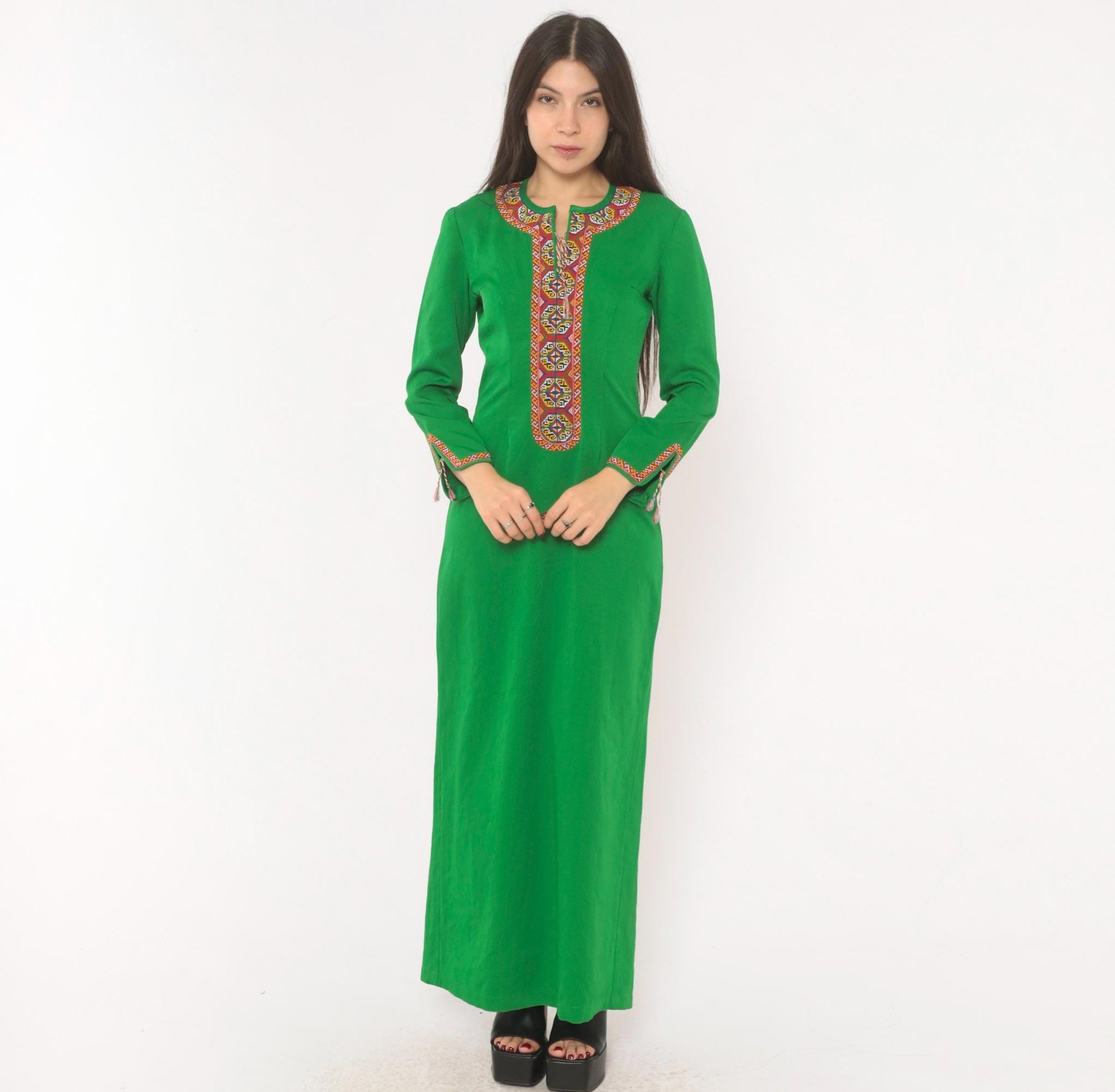 70s Emerald Green Maxi Dress Embroidered Neckline Long Sleeve Kaftan Extra Small XS