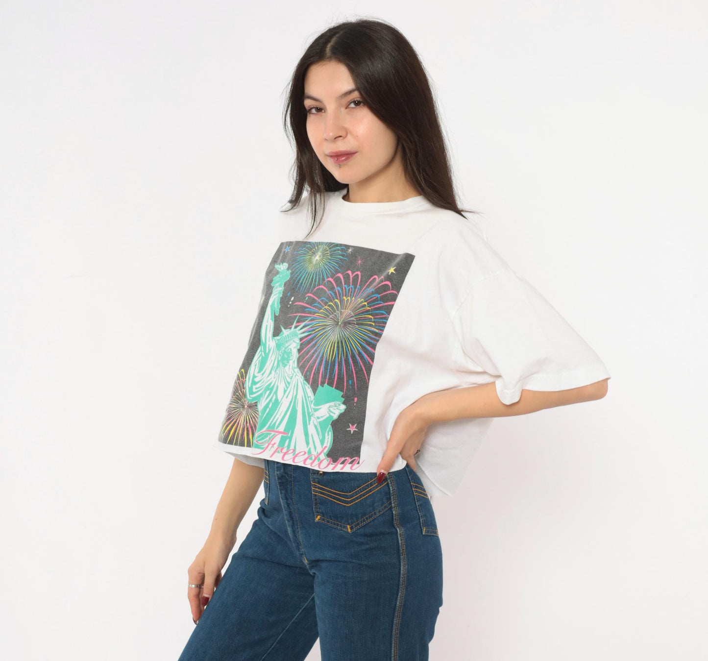 90s Statue of Liberty Fireworks Graphic Tee White Cropped Cotton Medium