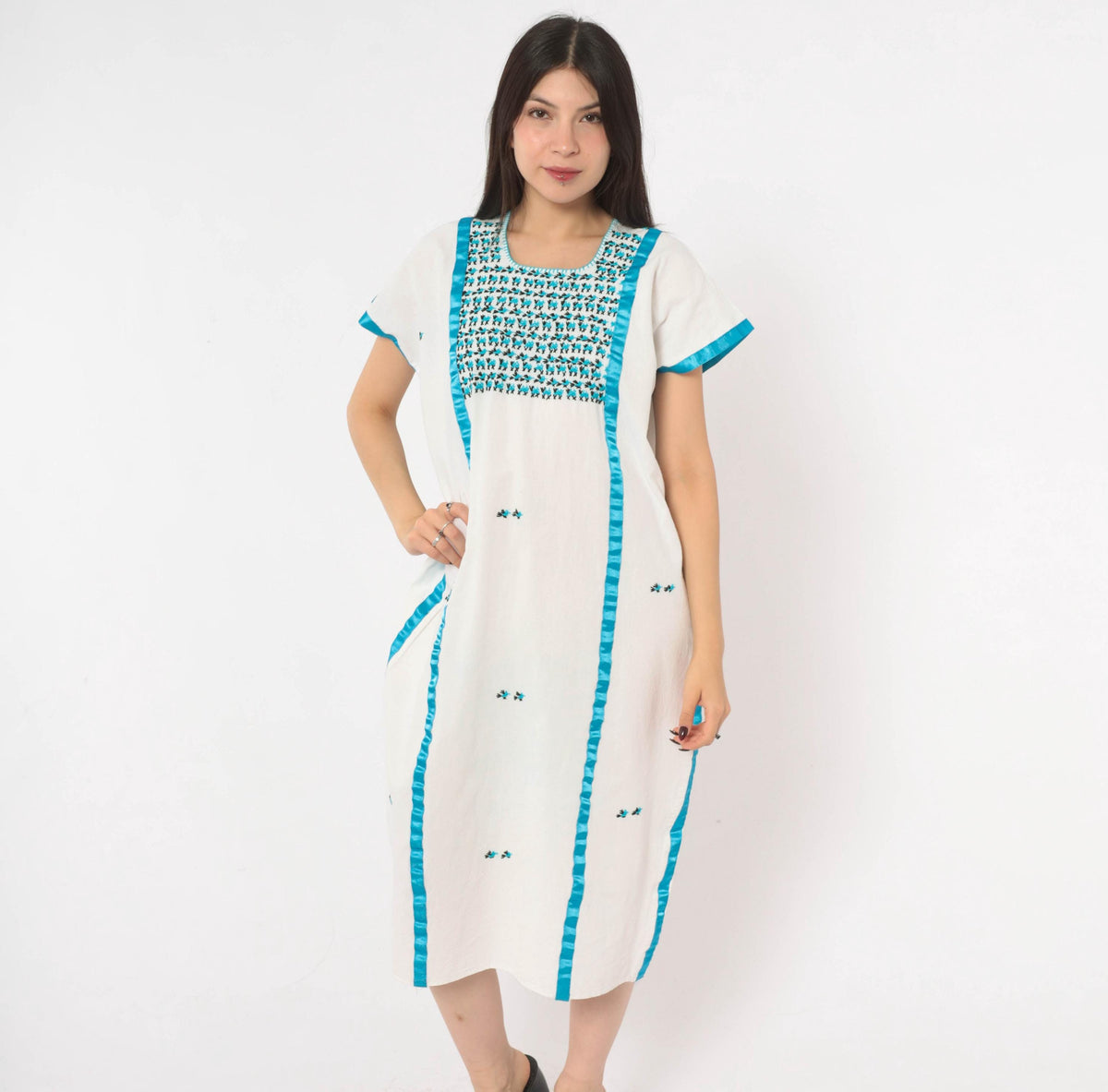90s White Cotton Midi Dress Turquoise Embroidered Floral Bib Yoke Medium M