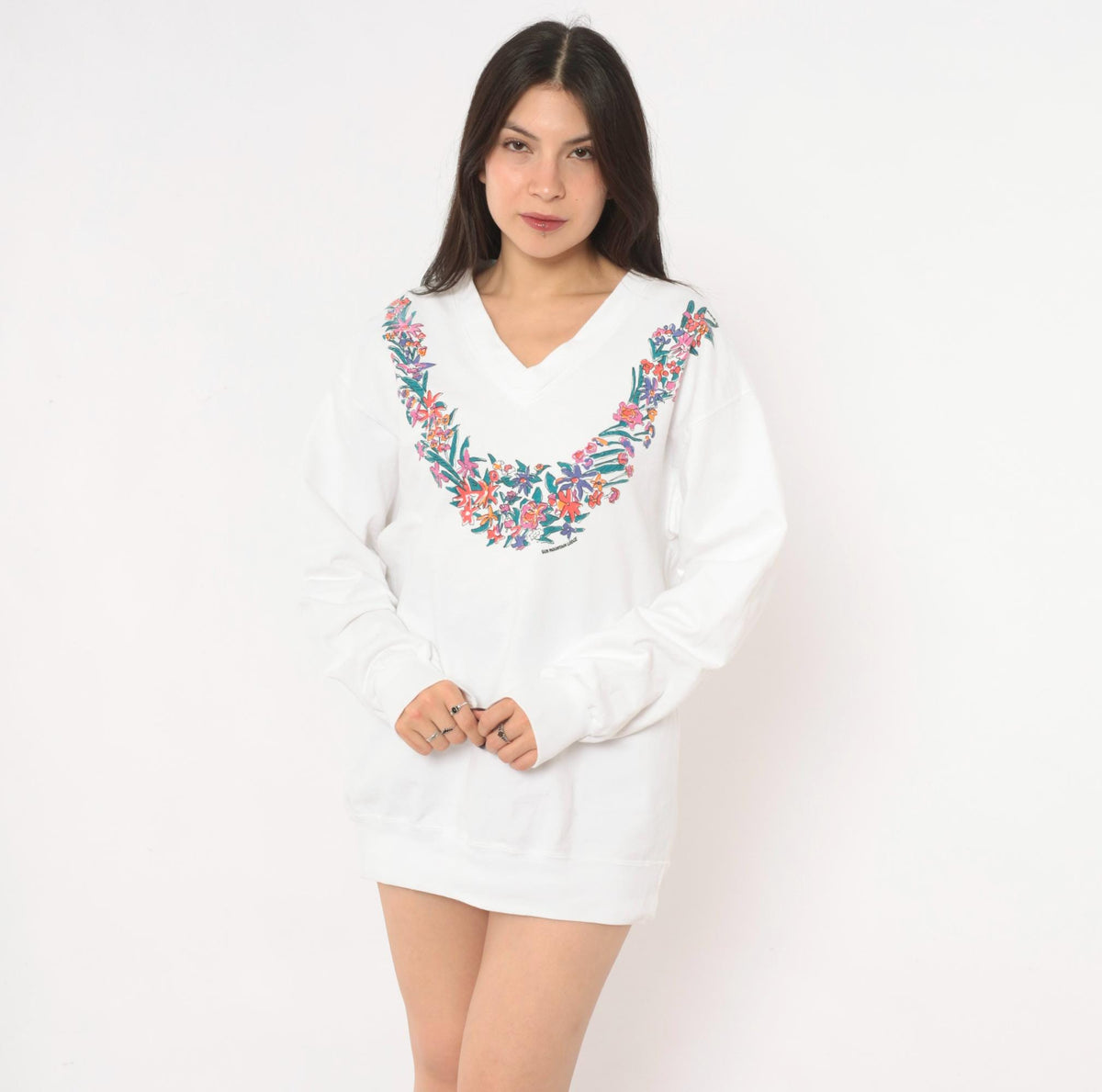 90s L.A. Sportswear Floral V-Neck Sweatshirt White Cotton Pullover Medium M