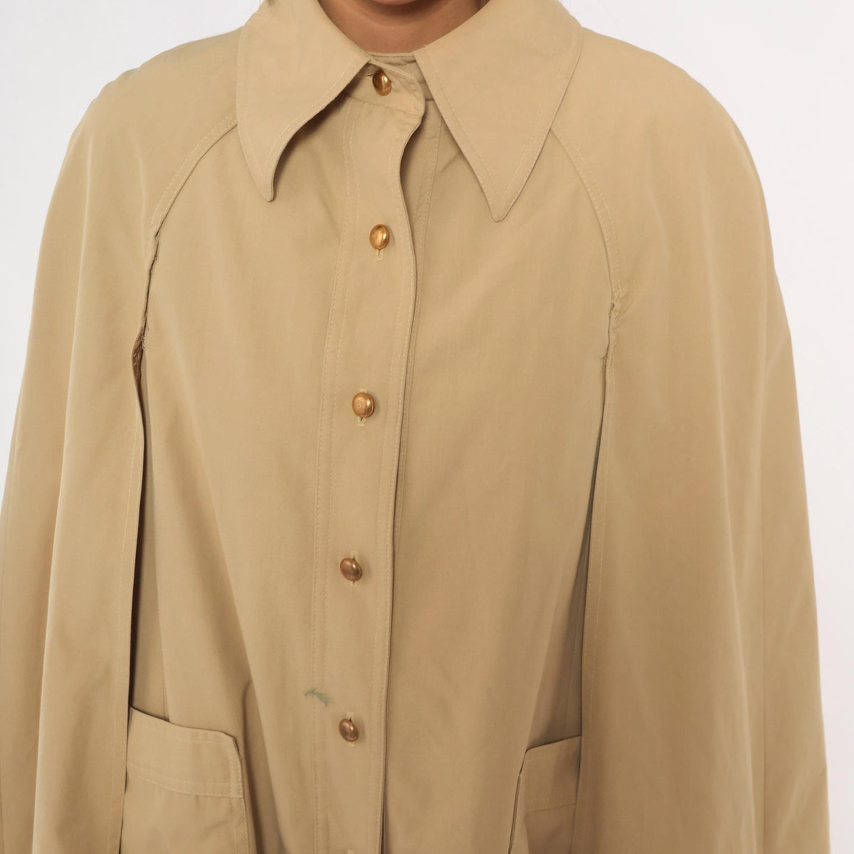 70s Billina Sport Beige Cape Coat Knee Length Pointed Collar Medium