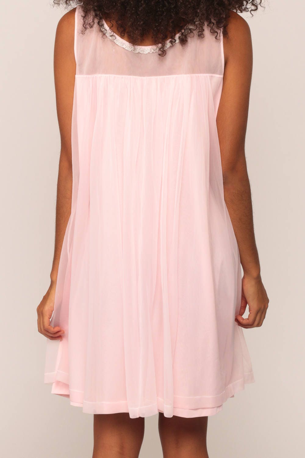 70s Baby Pink Nylon Babydoll Nightgown Lace Trim Mini Slip Dress Small
