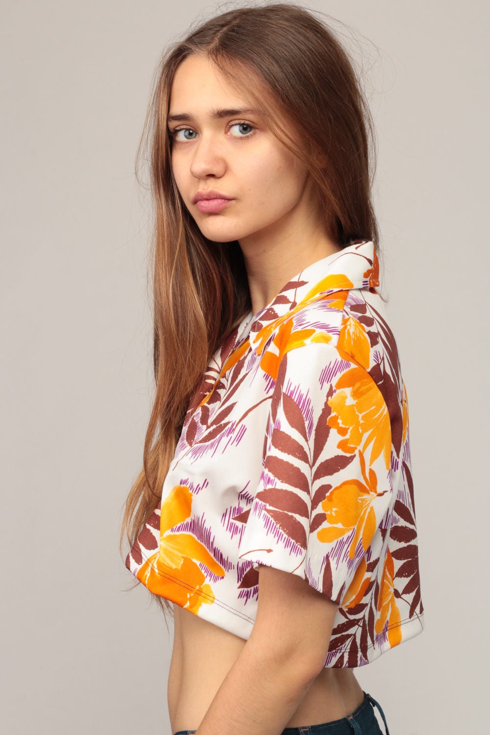 70s Tropical Floral Button-Up Crop Blouse Short Sleeve Small Medium