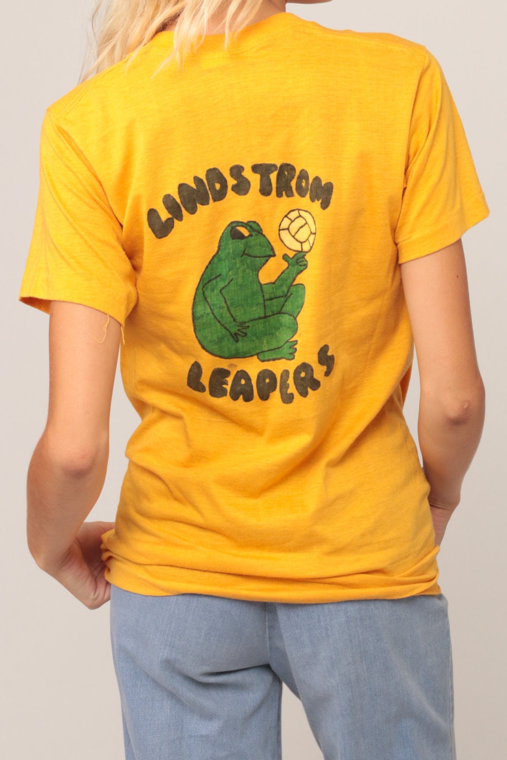 80s Lindstrom Leapers Hand Painted Volleyball Graphic Tee Small