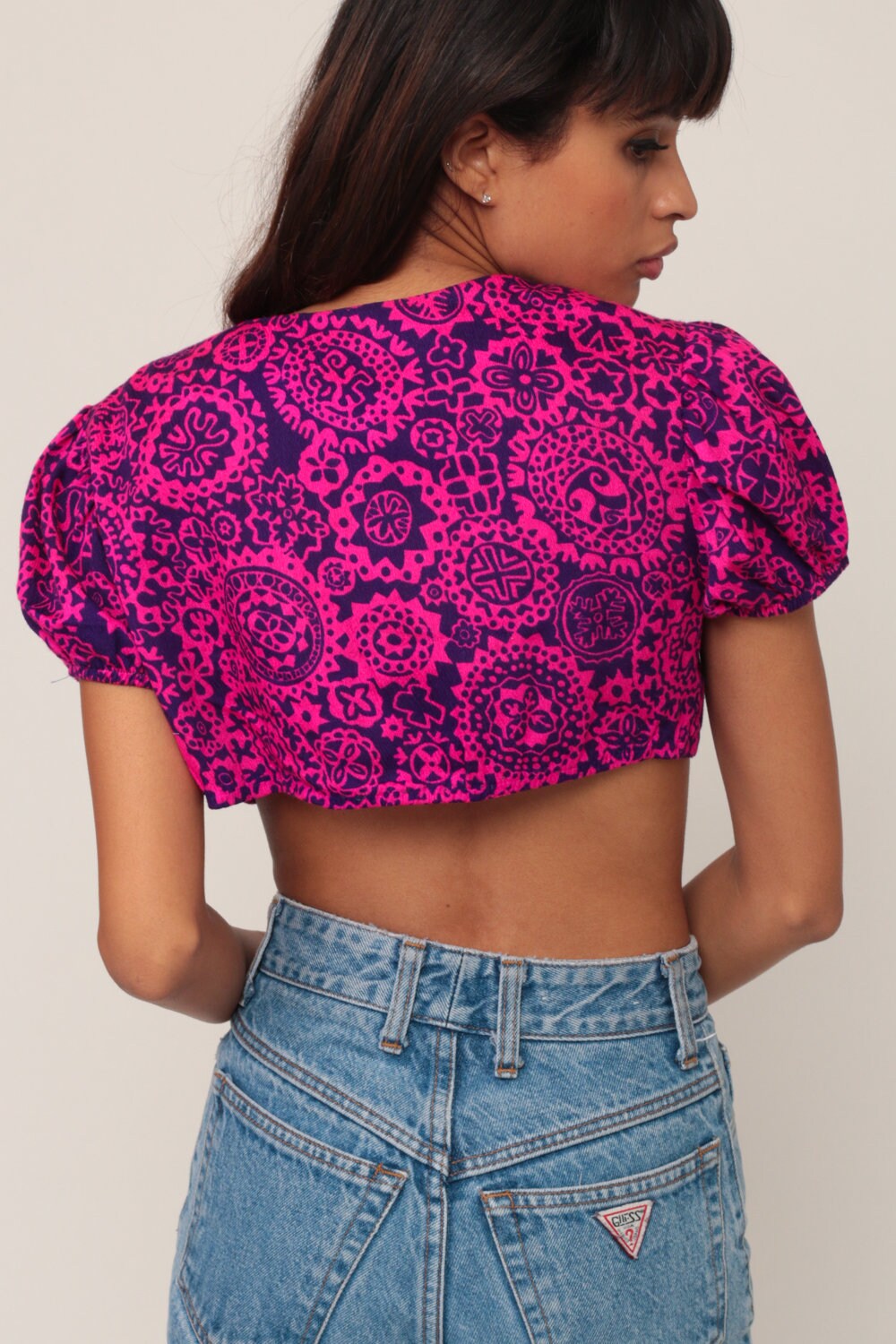 70s Crop Top Puff Sleeve Blouse Floral Print Deep V Neckline Hot Pink Medium