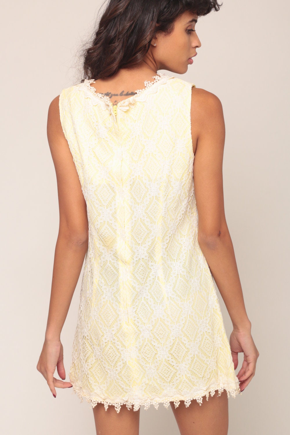 70s Yellow White Lace Cutout Shift Dress Sleeveless Micro Mini Small