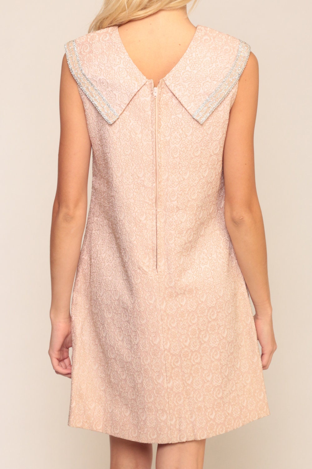1960s Floral Brocade Mini Dress Metallic Trim Sleeveless Shift Small Medium