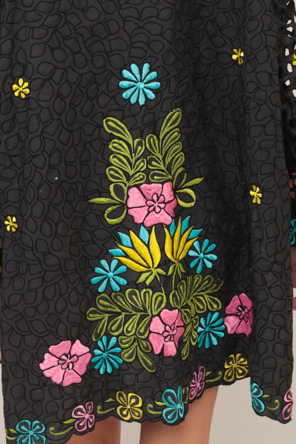 90s Black Floral Embroidered Cutwork Kimono Jacket One Size
