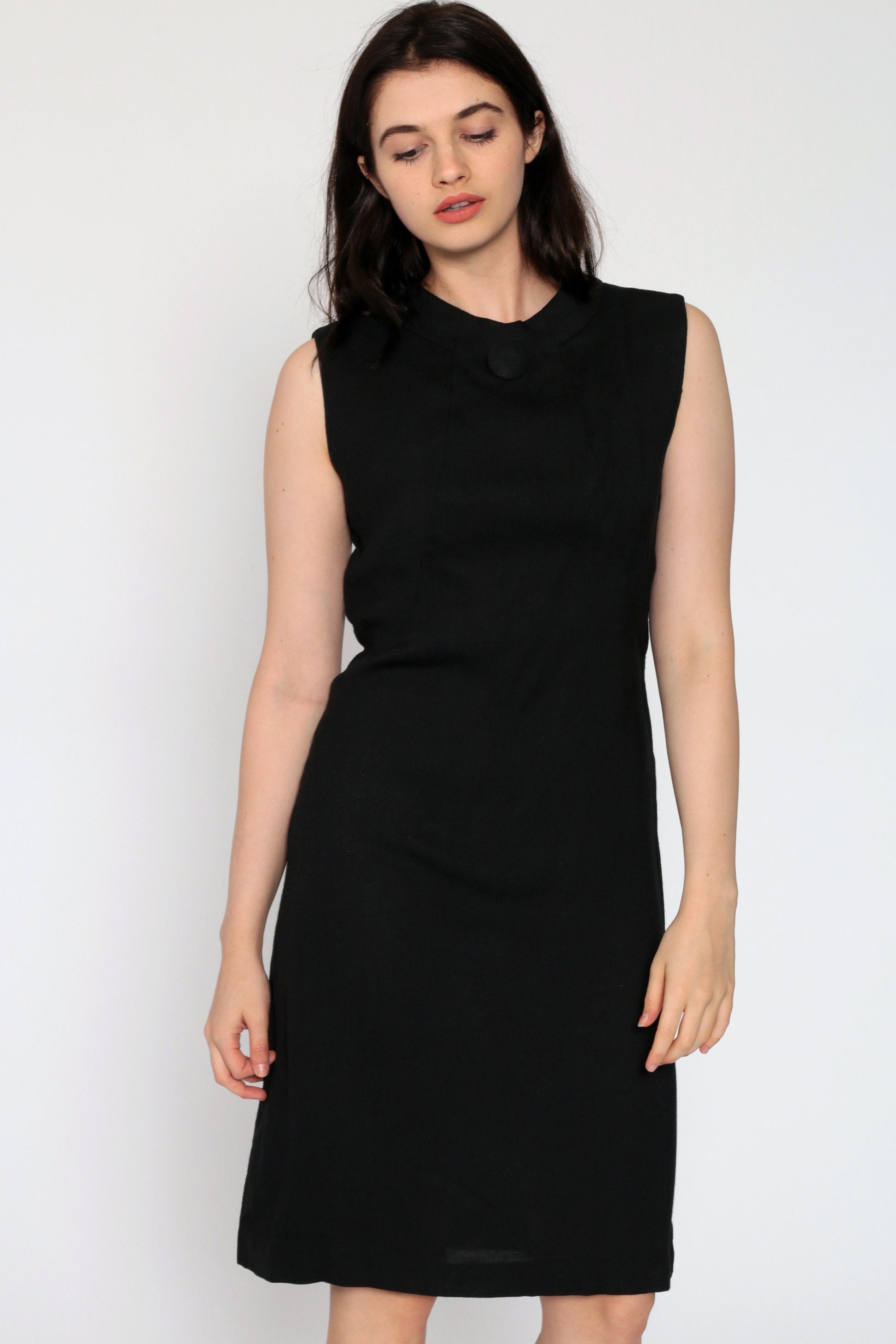 60s Black Linen Shift Dress Mini Length Sleeveless Button Neck Small
