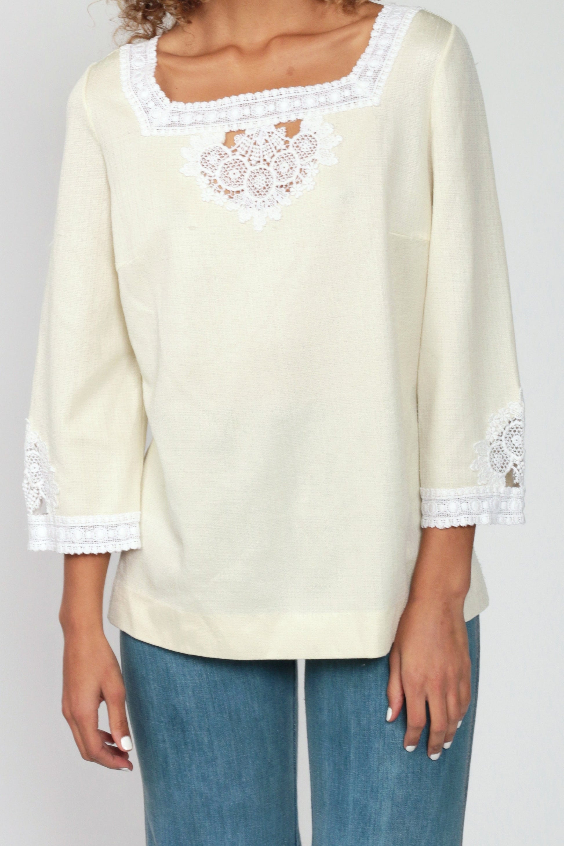 70s Cream Lace Cutout Blouse Long Sleeve Keyhole Top Medium