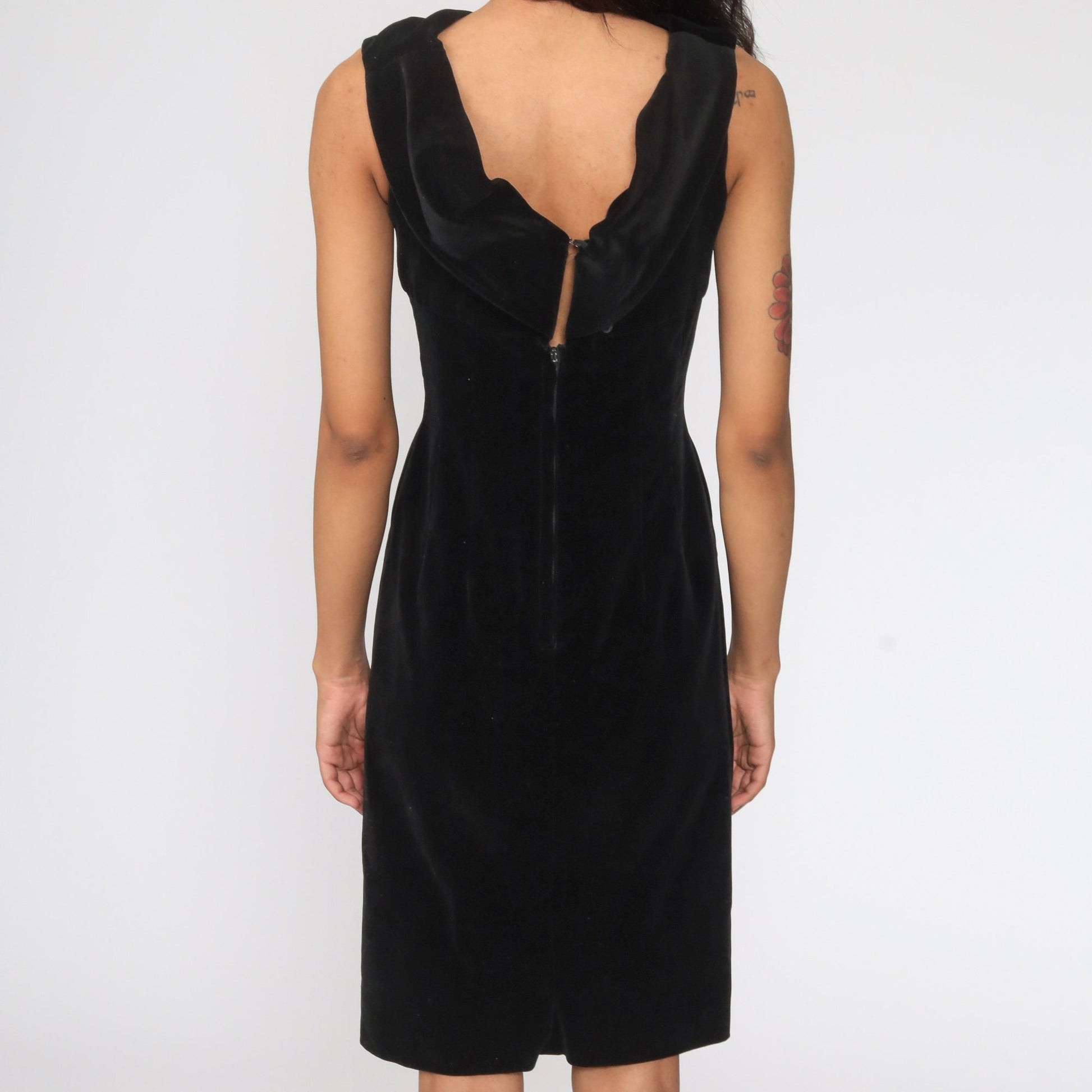 1960s Black Velvet Midi Sheath Dress Lou-ette Fitted Cocktail Small