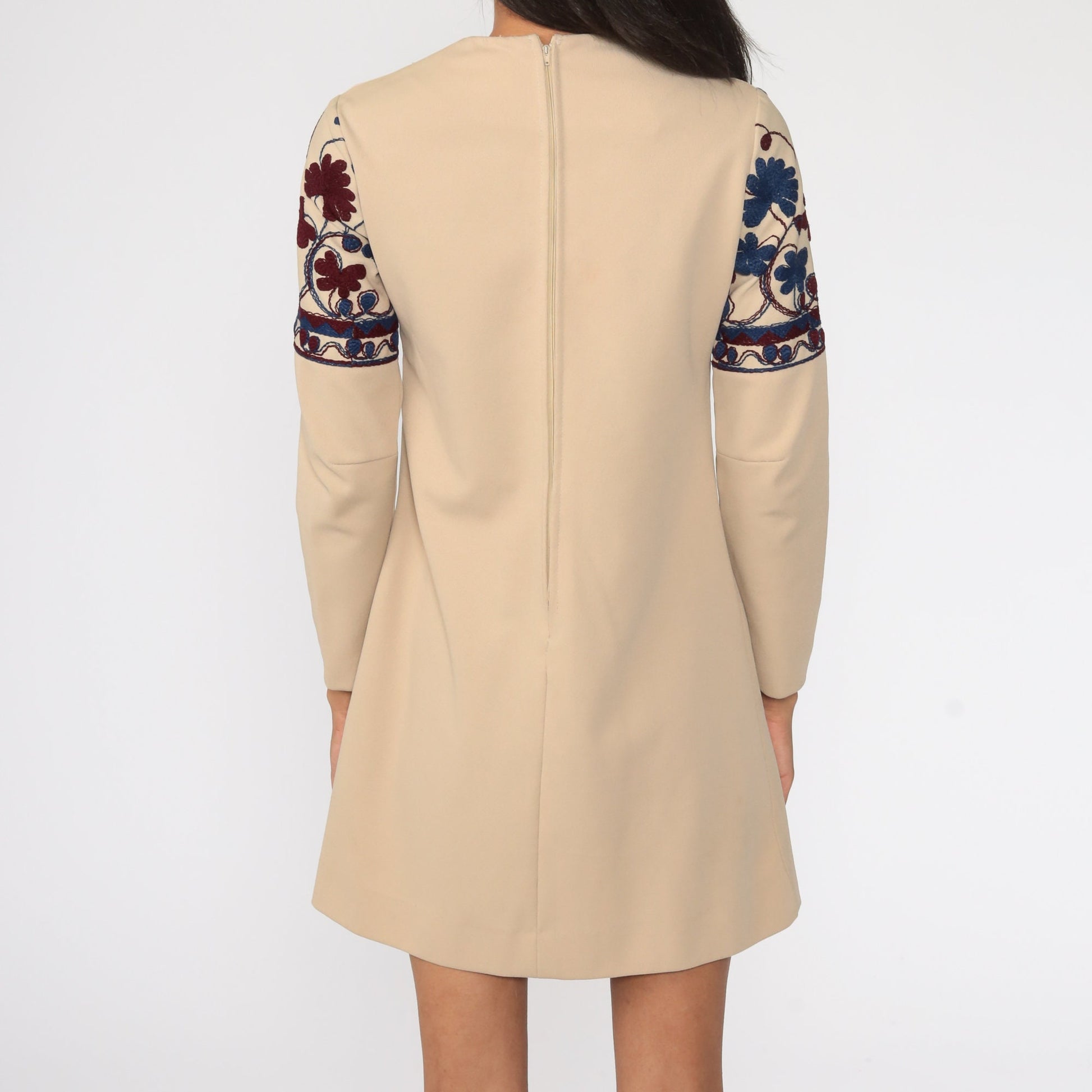 60s Vicky Vaughn Floral Embroidered Shift Mini Dress Tan Long Sleeve Small