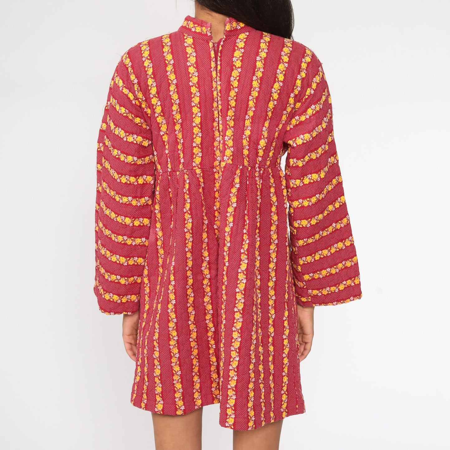 70s Quilted Floral Mini Dress Red Empire Waist Long Sleeve Small