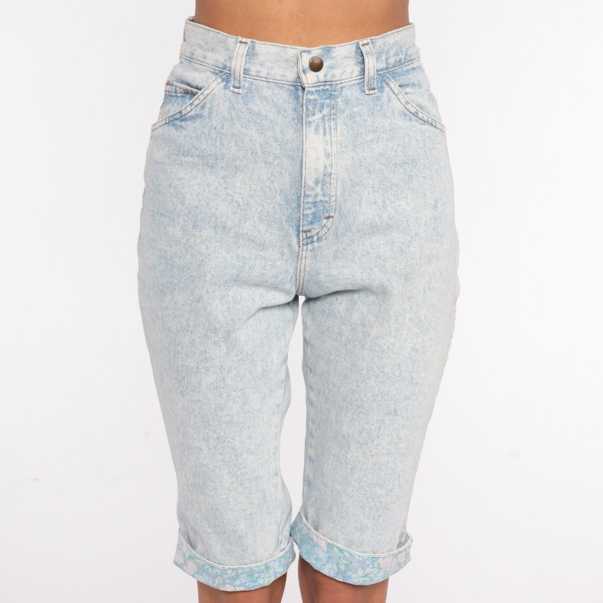 90s Acid Wash Denim Shorts Floral Cuff High Waist Bermuda Light Blue Extra Small
