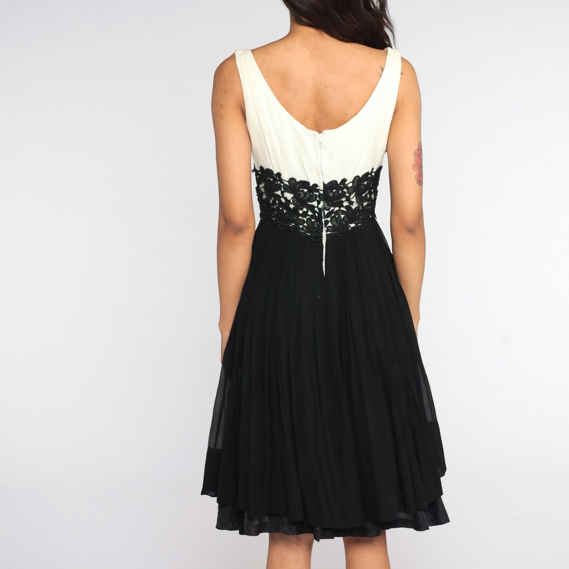 1960s Suzy Perette Black Chiffon Lace Cocktail Dress Off-White Bodice Extra Small