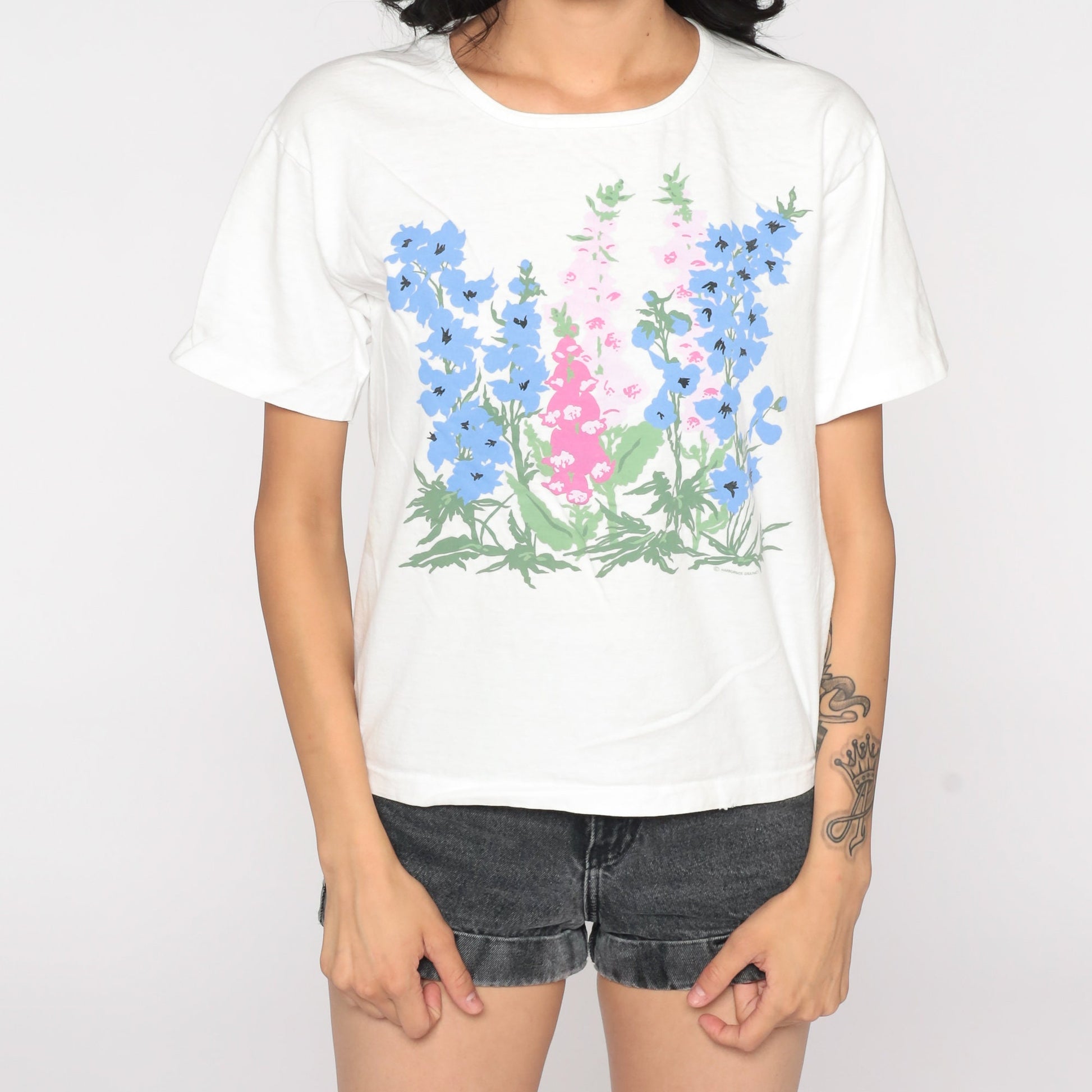 90s Floral T-Shirt White Pink Graphic Tee Cotton Small