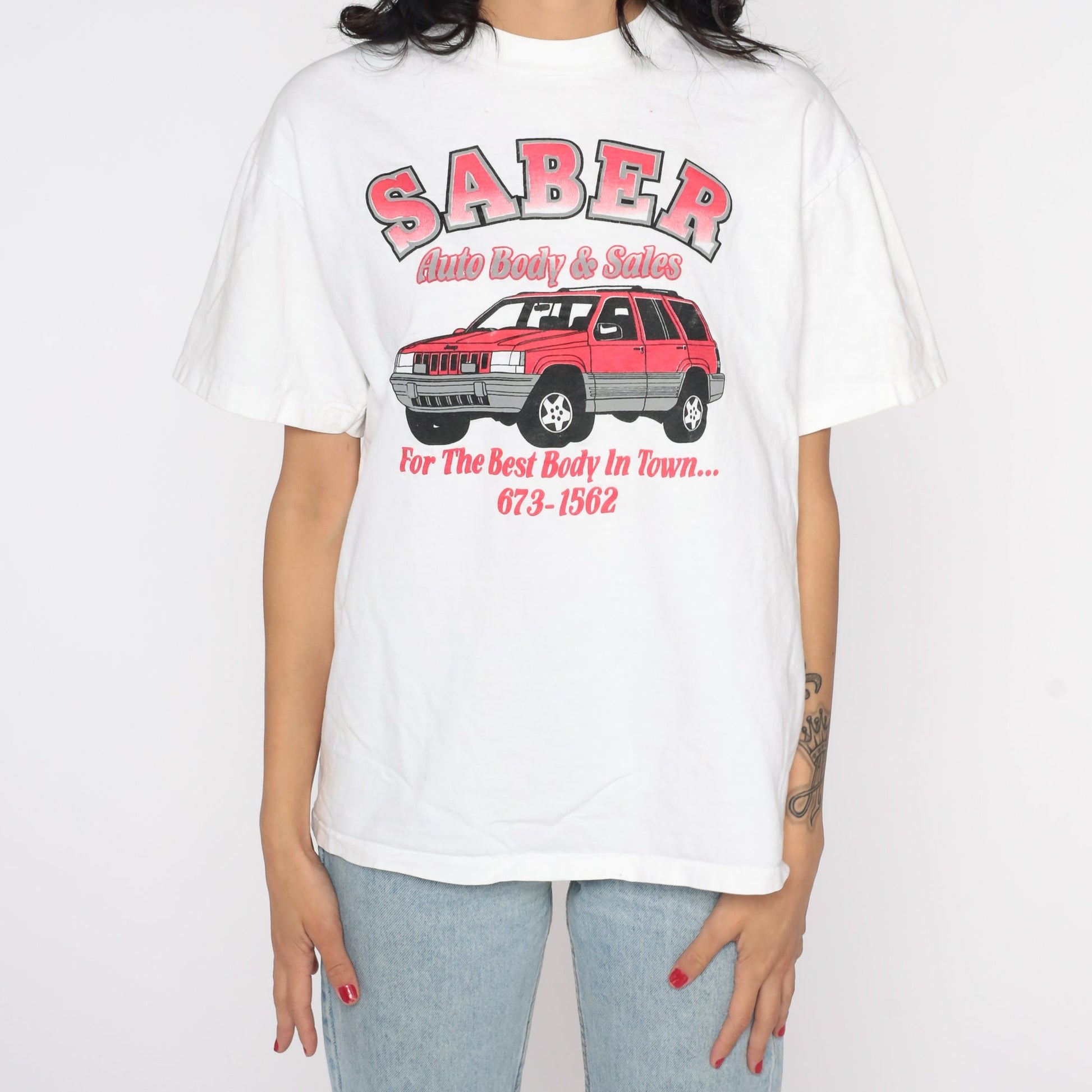 80s Saber Auto Body Jeep Graphic T-Shirt Fall River Massachusetts Cotton Small