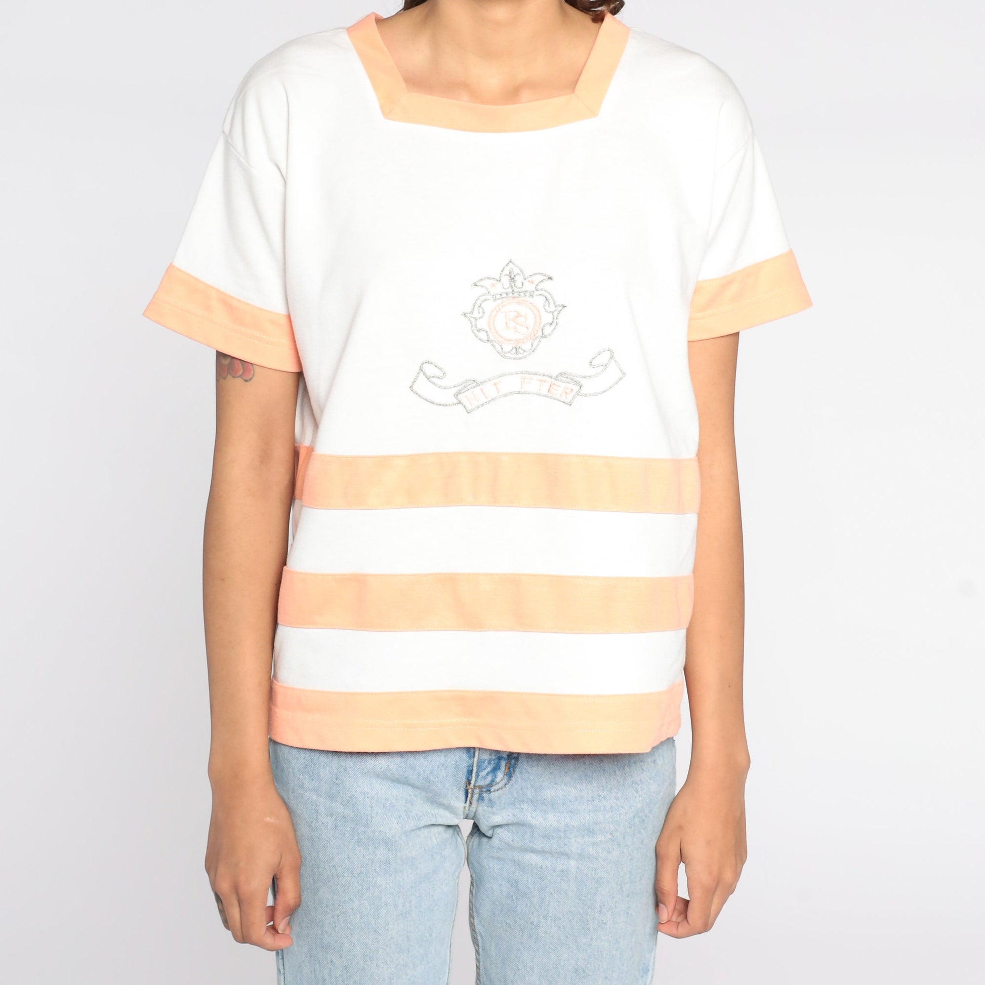 80s Embroidered Crest T-Shirt White Peach Striped Cotton Tee Large L