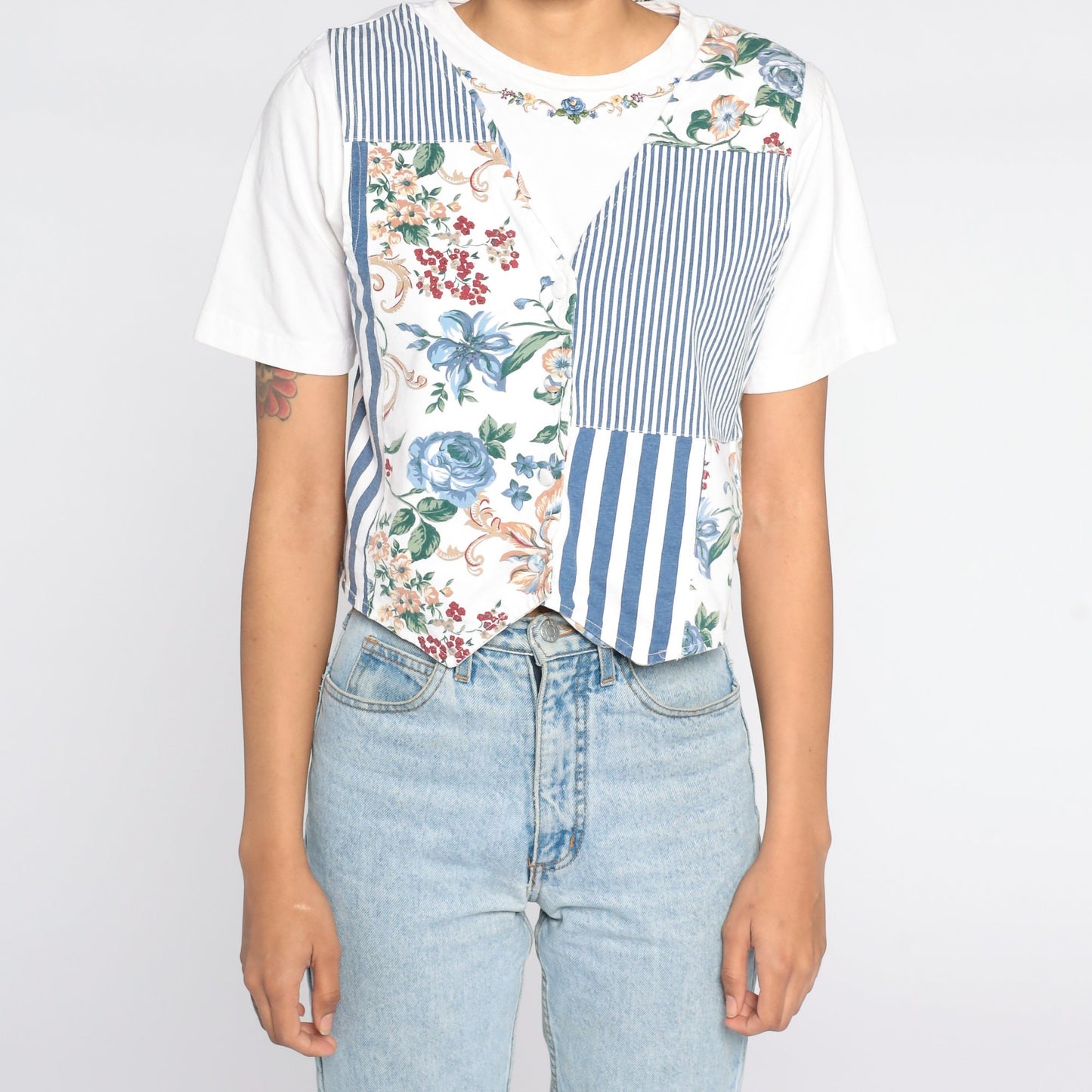 90s Floral T-Shirt White Graphic Tee Attached Vest Cotton Small Petite