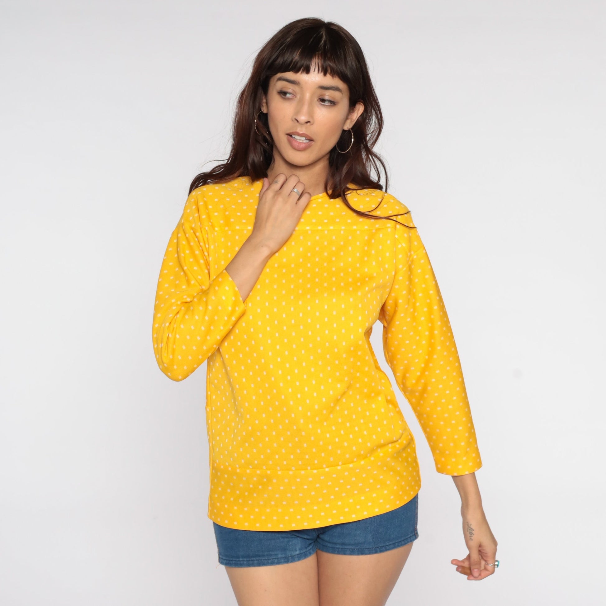 70s Yellow Polka Dot Blouse Drop Shoulder Long Sleeve Polyester Top Medium