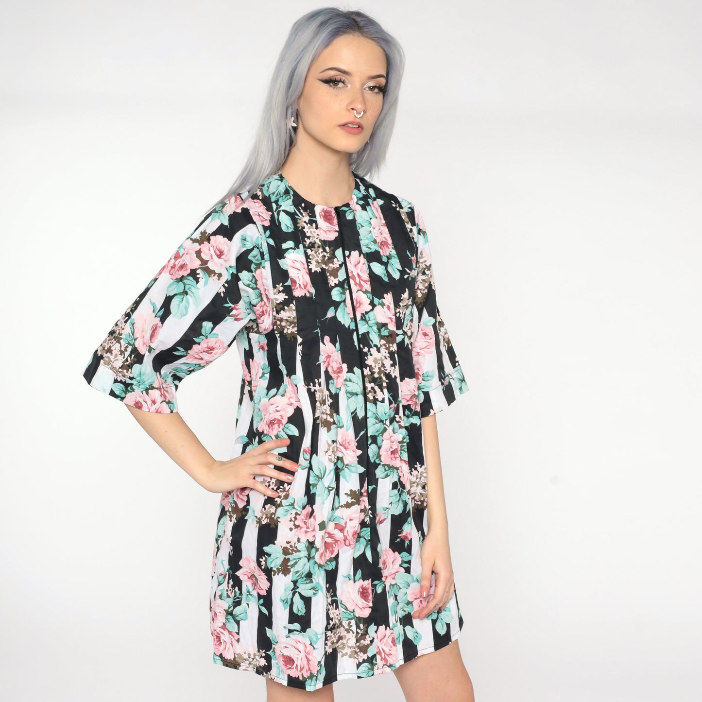 80s Floral Print Mini Dress Front Zip Shift Dress Black White Small