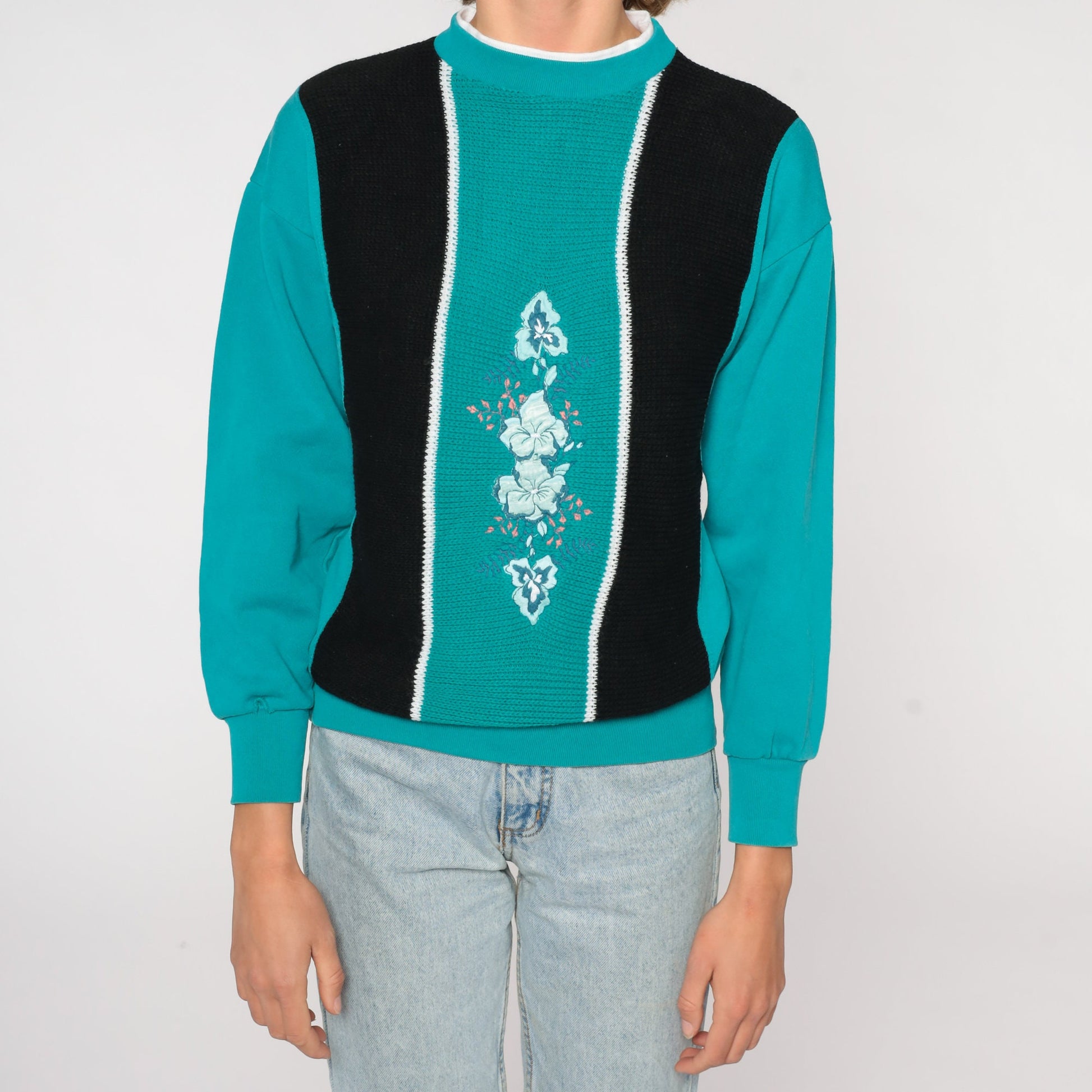 80s Turquoise Floral Embroidered Sweatshirt Cotton Pullover Small