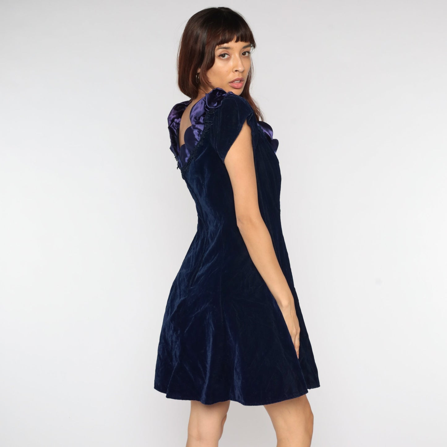 80s Navy Velvet Mini Dress Purple Ruffle Collar Cap Sleeve Medium