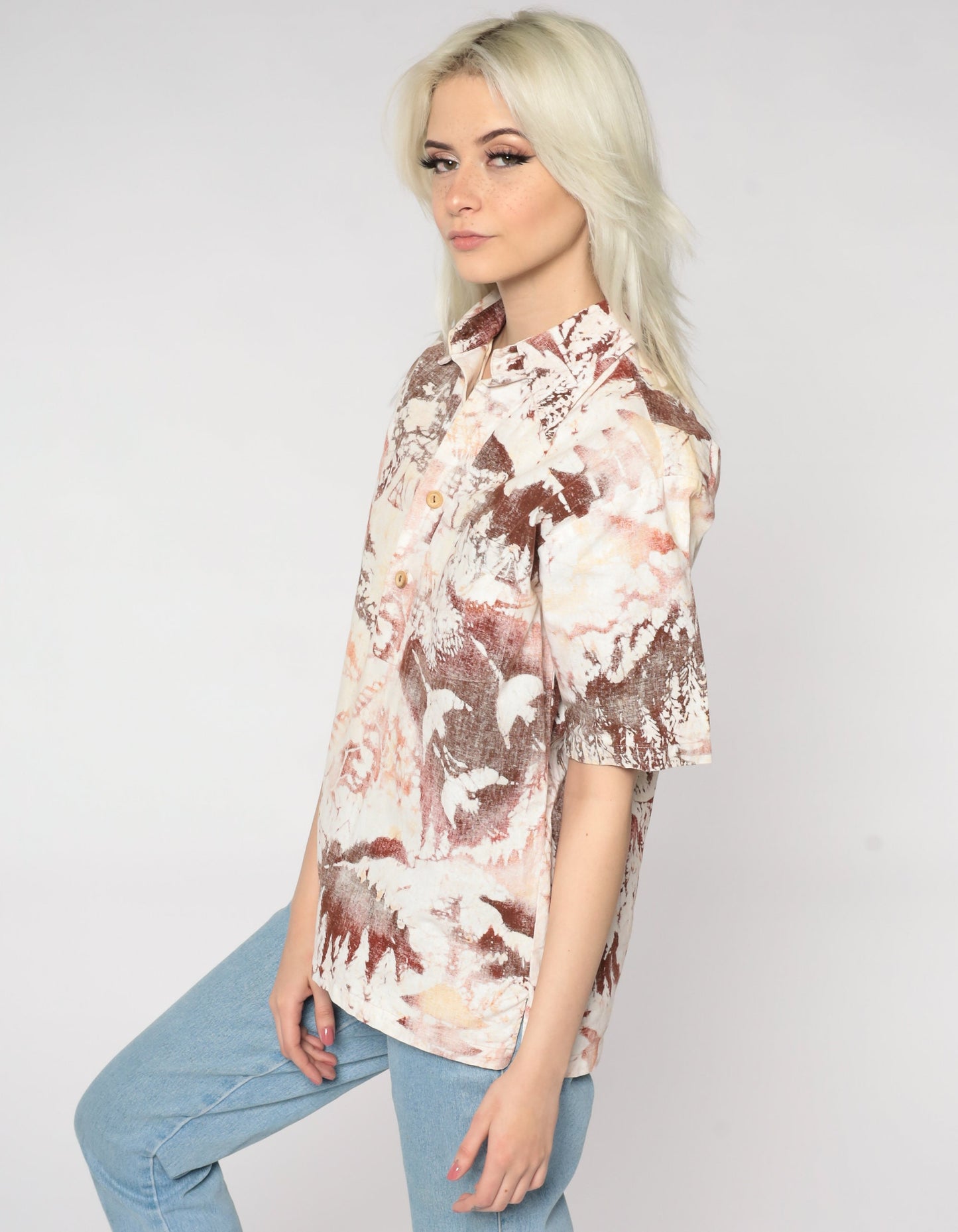 70s Pagoda Forest Bird Button Up Shirt Cream Red Brown Graphic Medium