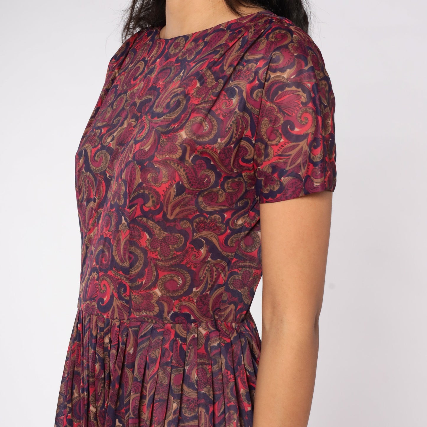 1960s Purple Paisley Midi Dress Full Skirt High Waist Short Sleeve Small