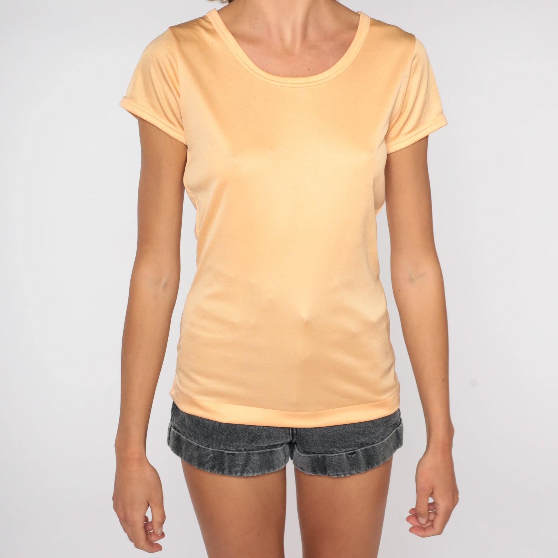 80s Peach Scoop Neck T-Shirt Shiny Polyester Short Sleeve Small