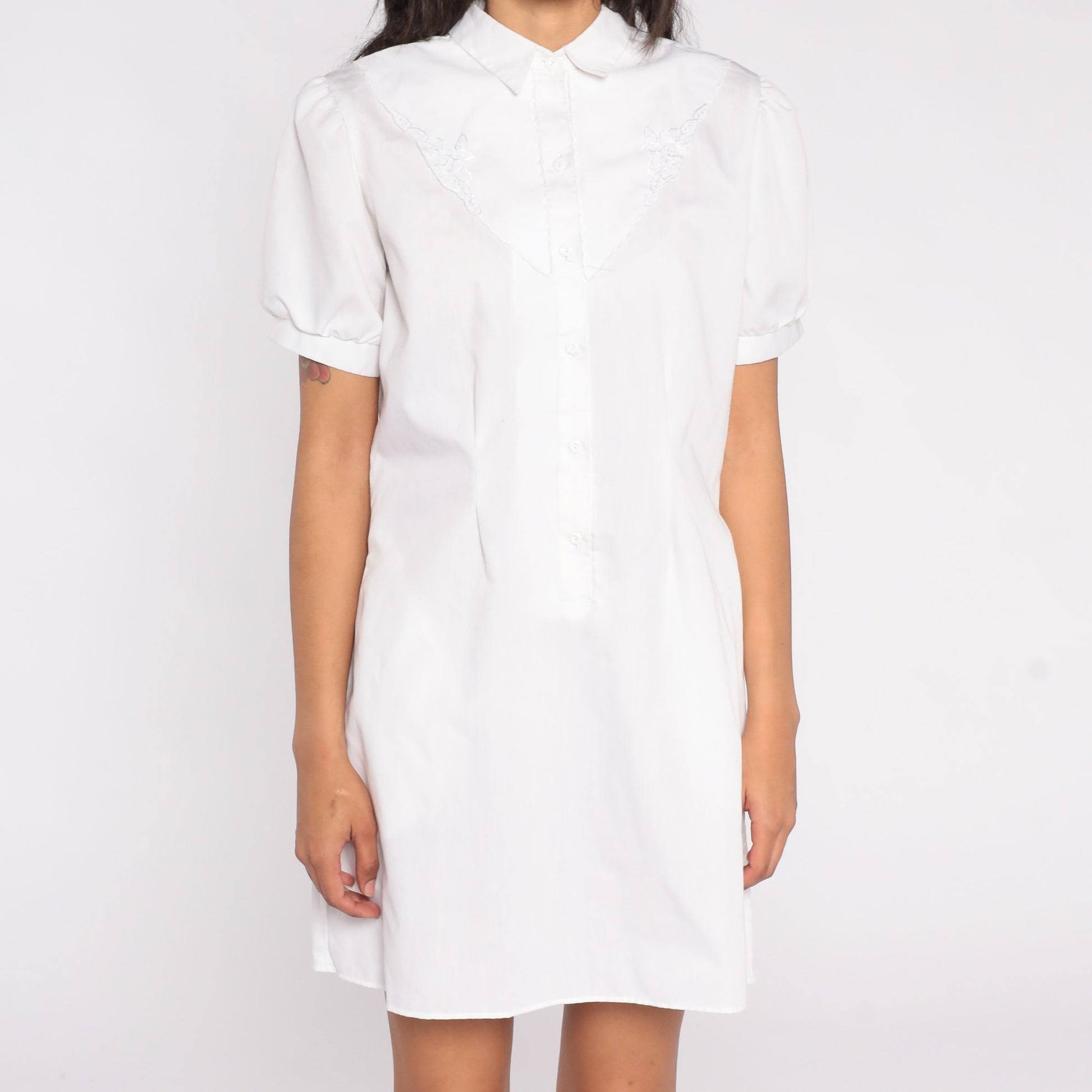 80s White Mini Dress Puff Sleeve Collar Floral Embroidered Button-Up Medium M