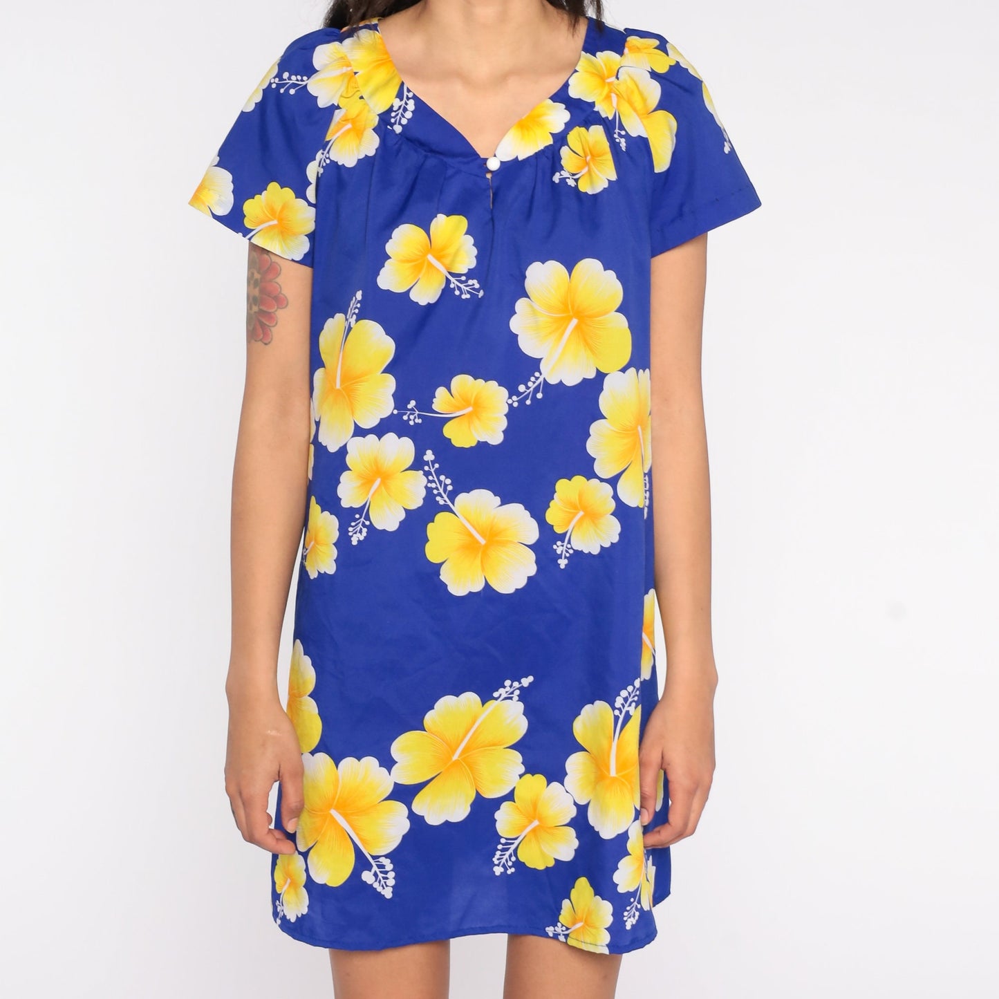 80s Hawaiian Floral Mini Dress Tent Cut Hibiscus Print Short Sleeve Medium