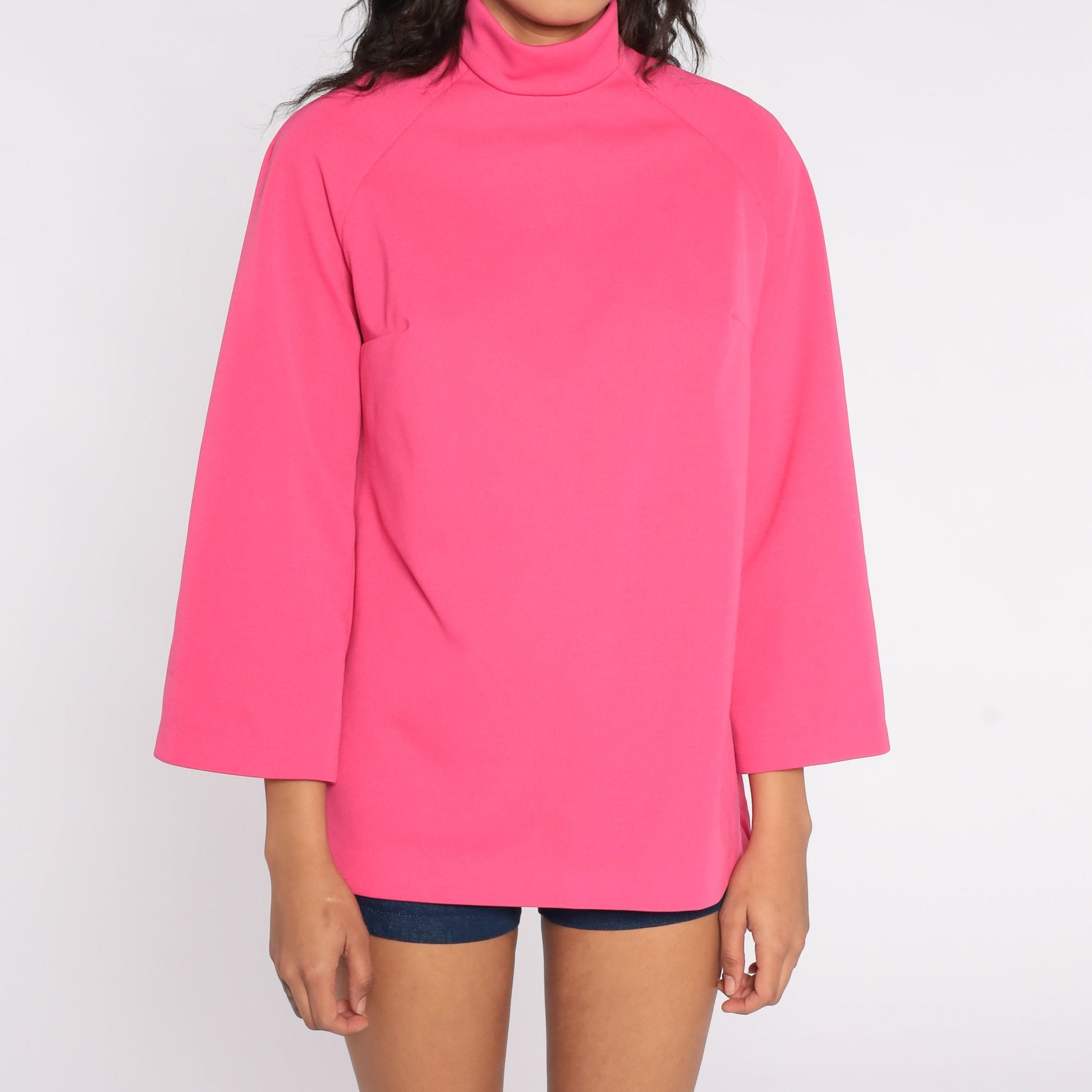 70s Bright Pink Turtleneck Blouse Raglan Sleeve Zip Back Medium