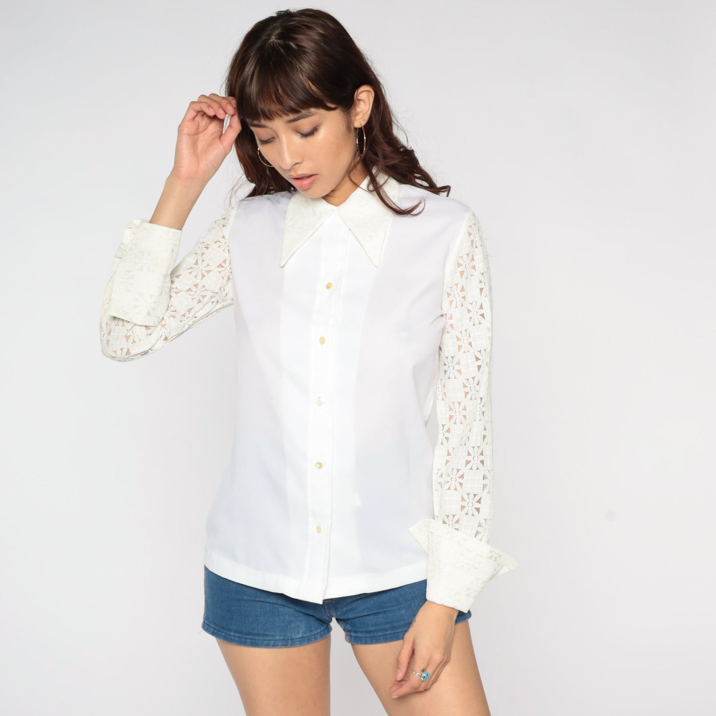 70s White Lace Blouse Floral Cutout Dagger Collar Button-Up Small