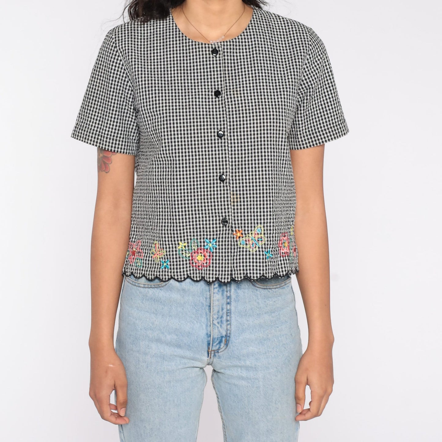 90s Black Gingham Button-Up Blouse Floral Embroidered Scalloped Hem Small
