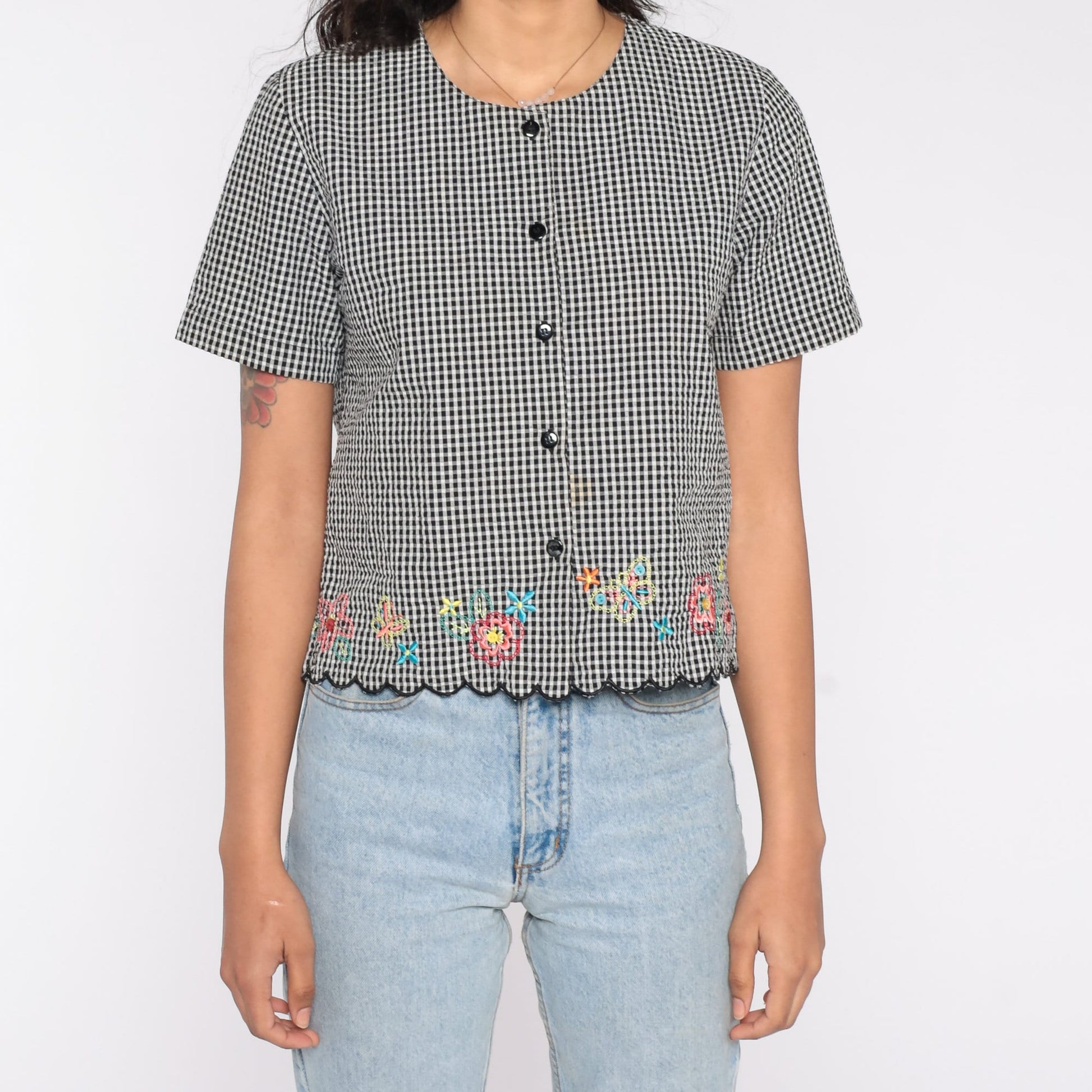 90s Black Gingham Button-Up Blouse Floral Embroidered Scalloped Hem Small